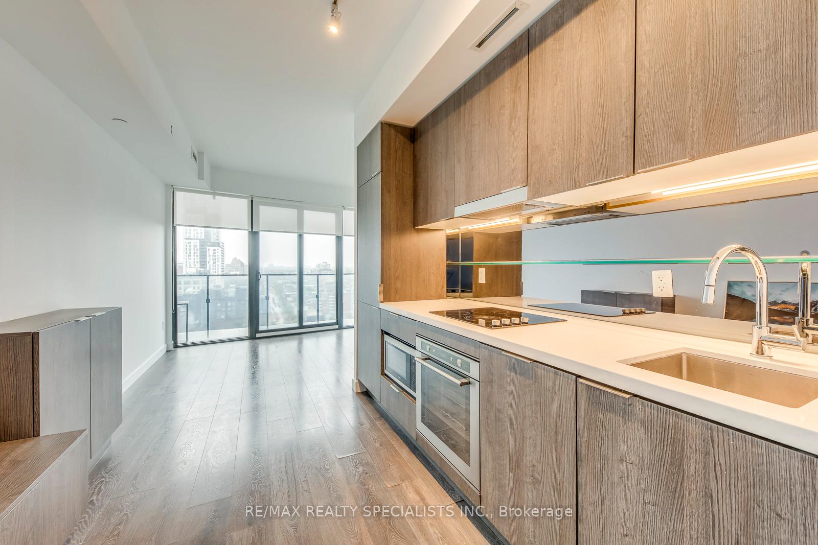 3 Bedrooms Condo at 215 Queen, Toronto For sale