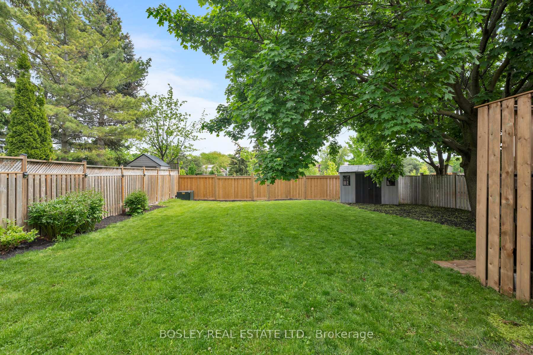 Photo of 1105 Mississauga Valley Boulevard, Mississauga, ON L5A 2A1