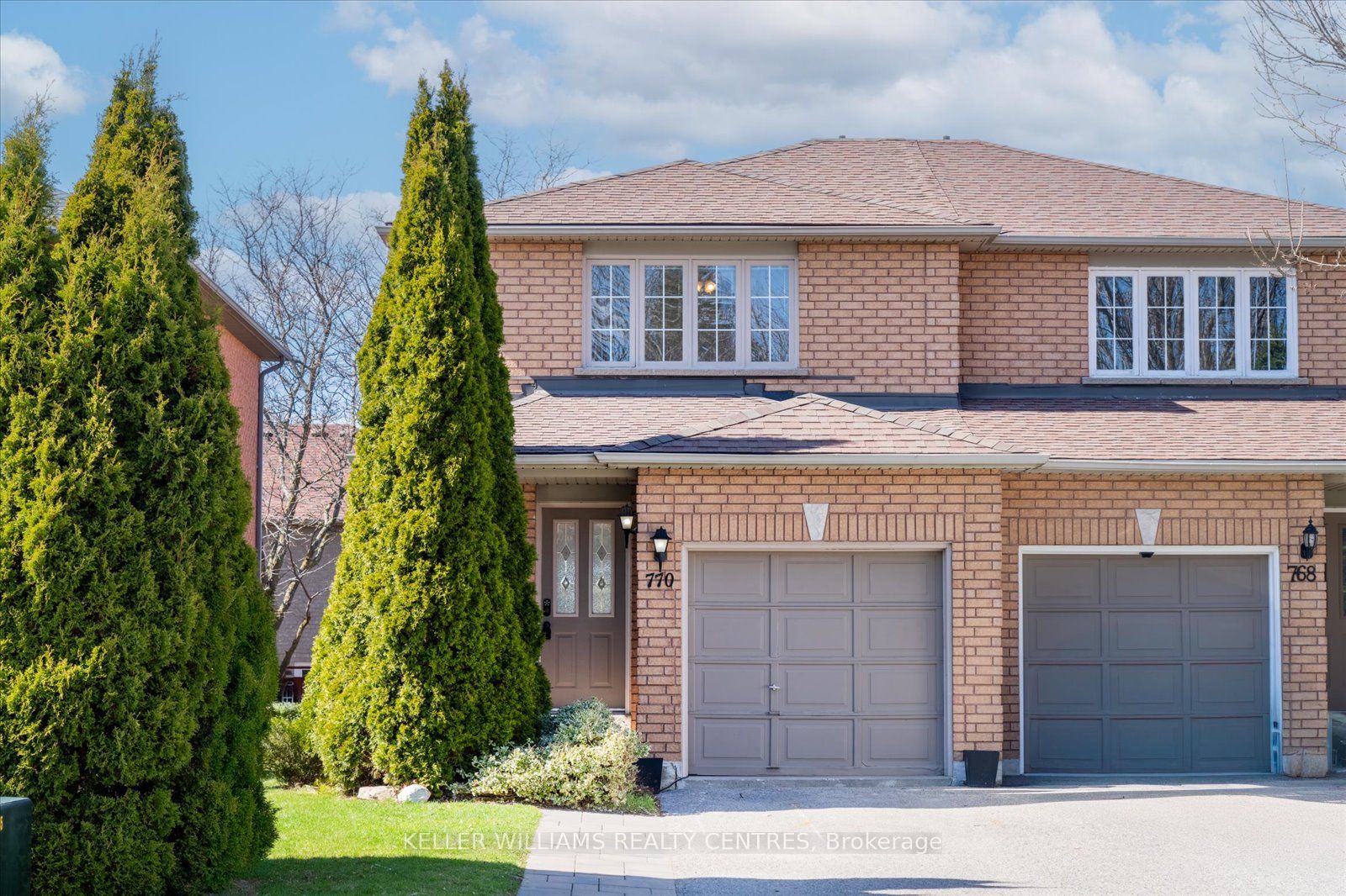770 Walpole Crescent