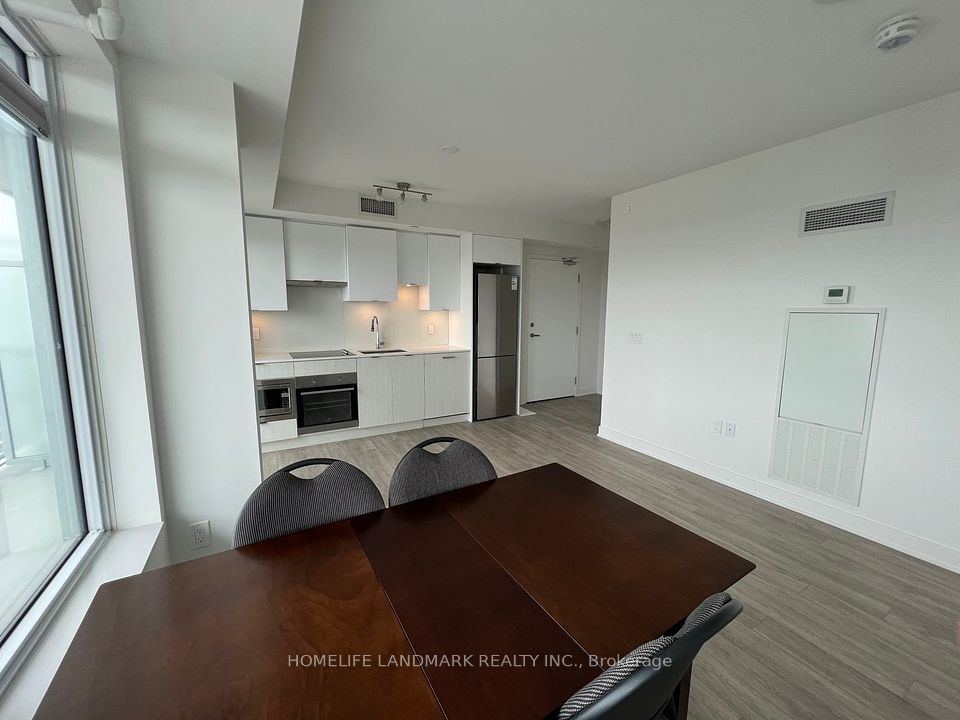 99 Broadway Avenue