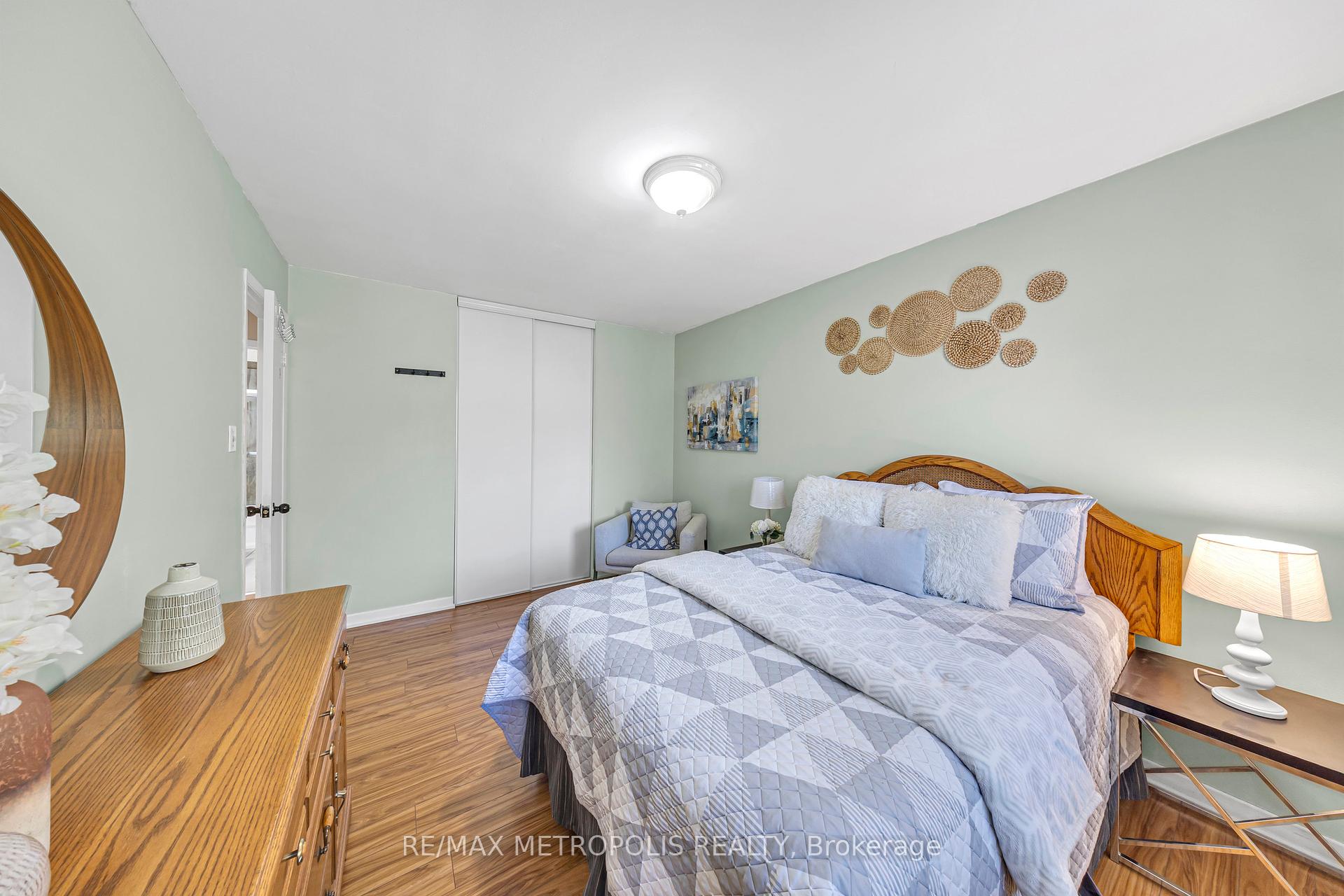 4 Bedrooms Condo at 2550 Birchmount, Toronto For sale