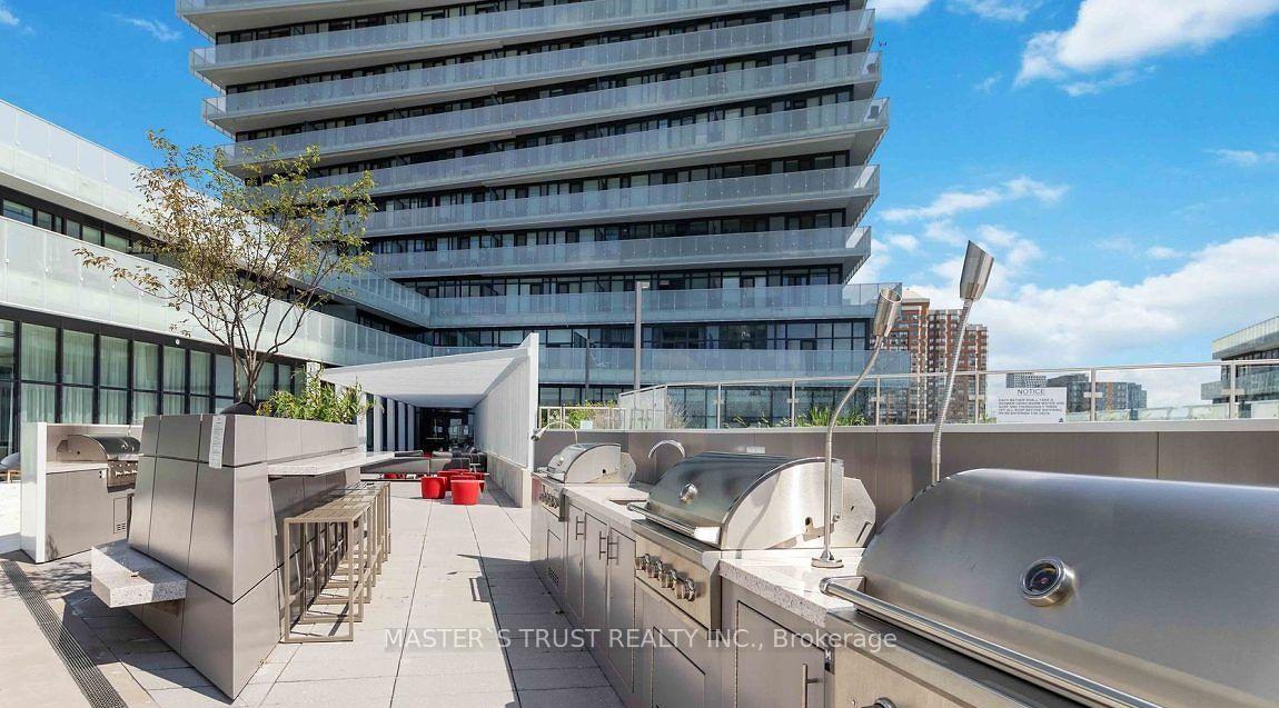 3 Bedrooms Condo at 3900 Confederation, Mississauga For sale