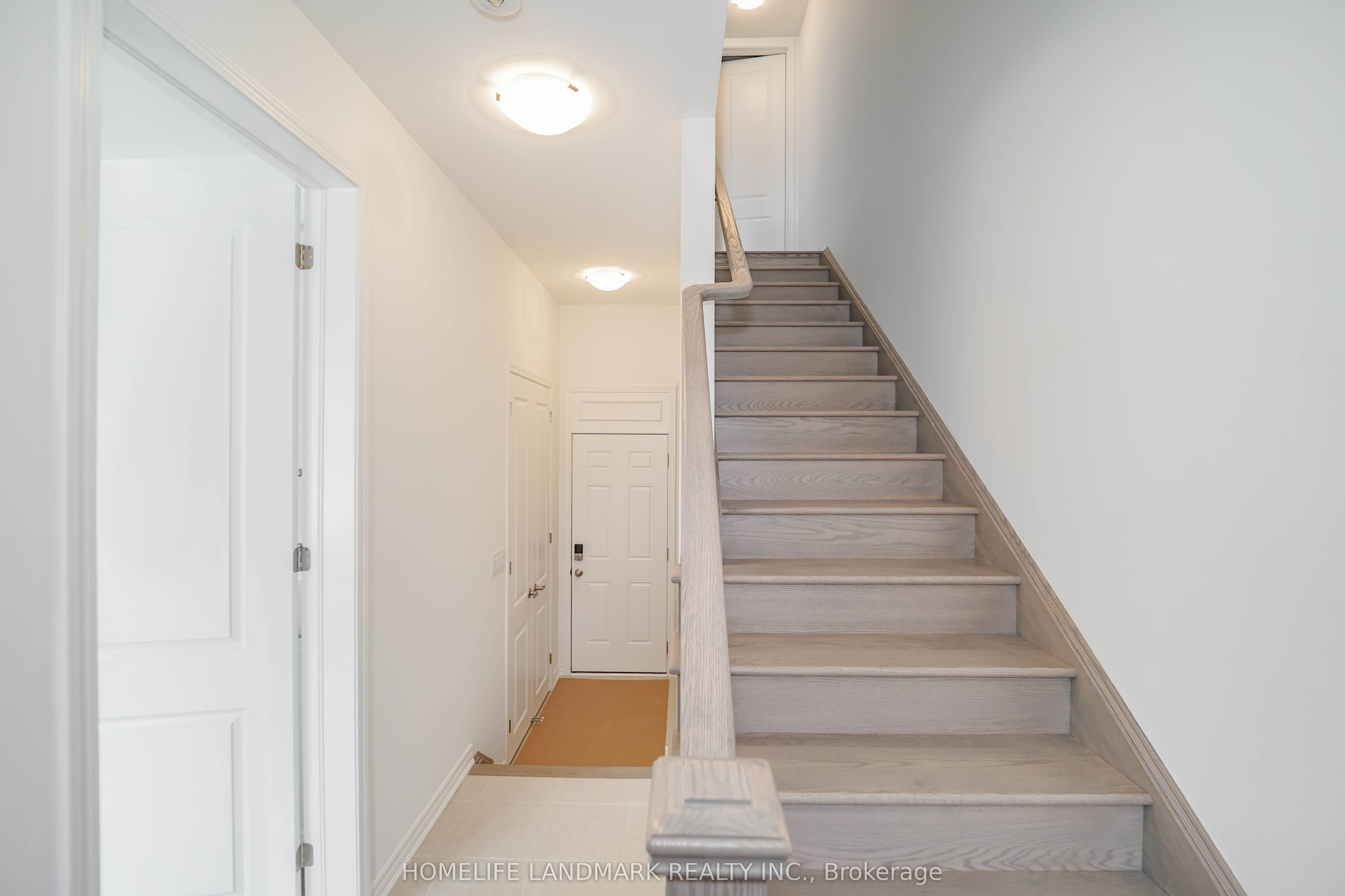 5 Wisla Avenue