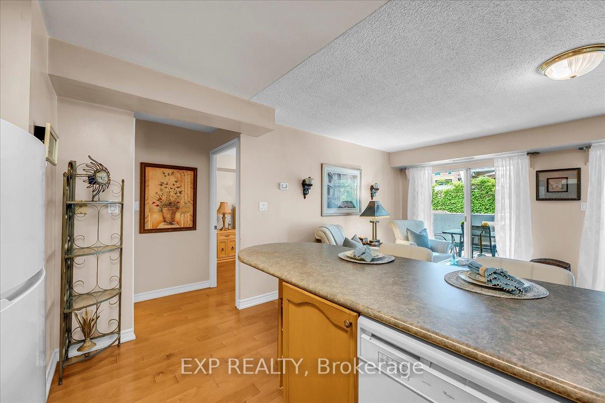 1 Bedroom Condo at 141 Woodbridge, Vaughan For sale