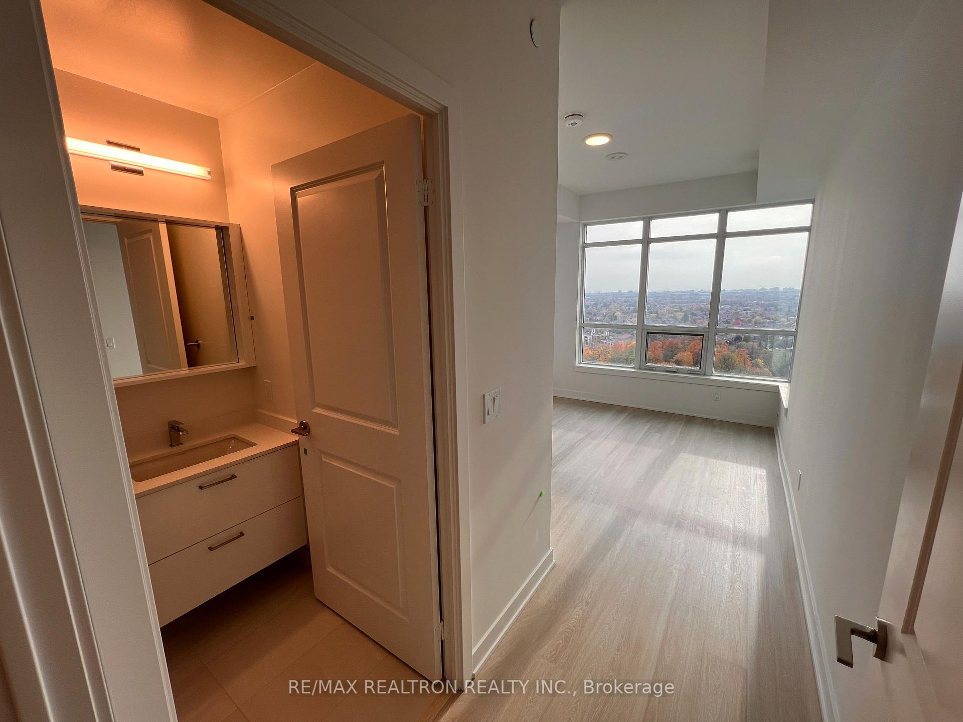 2 Bedrooms Co-op at 30 Upper Mall,  Vaughan For sale