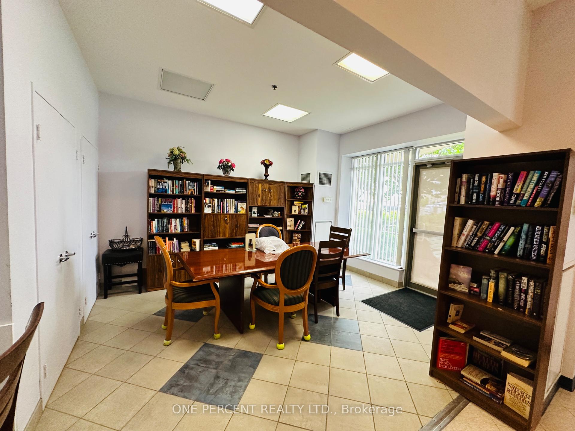 1 Bedroom Condo at 4640 Kimbermount, Mississauga For sale