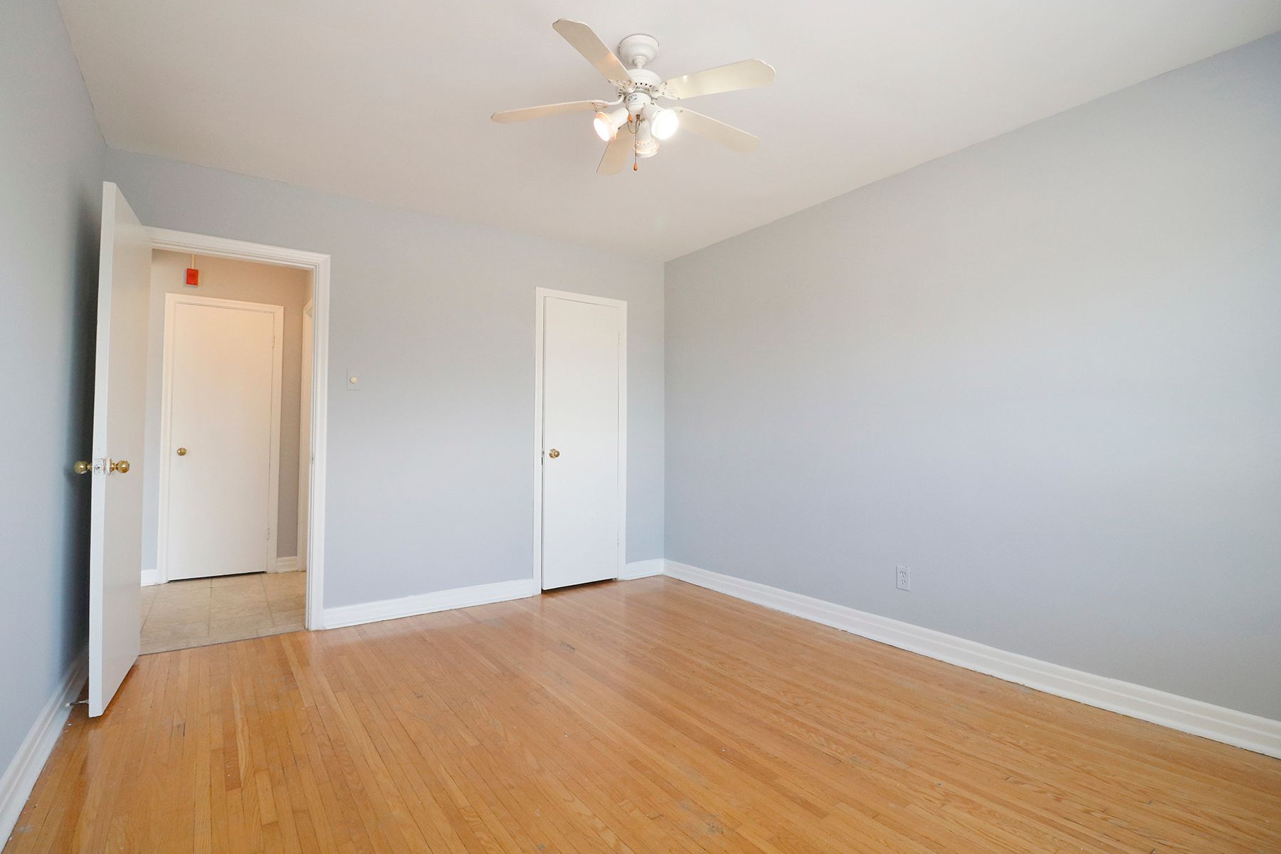 2434 Keele Street 10