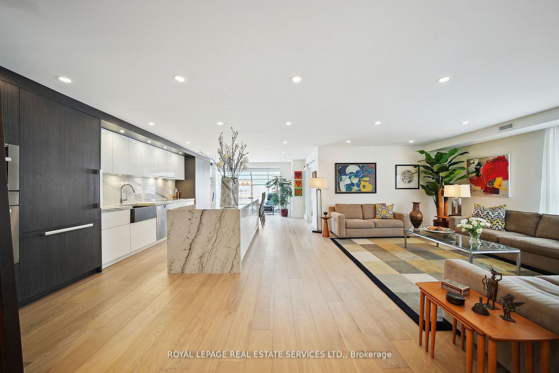 2 Bedrooms Condo at 480 Queens, Toronto For sale