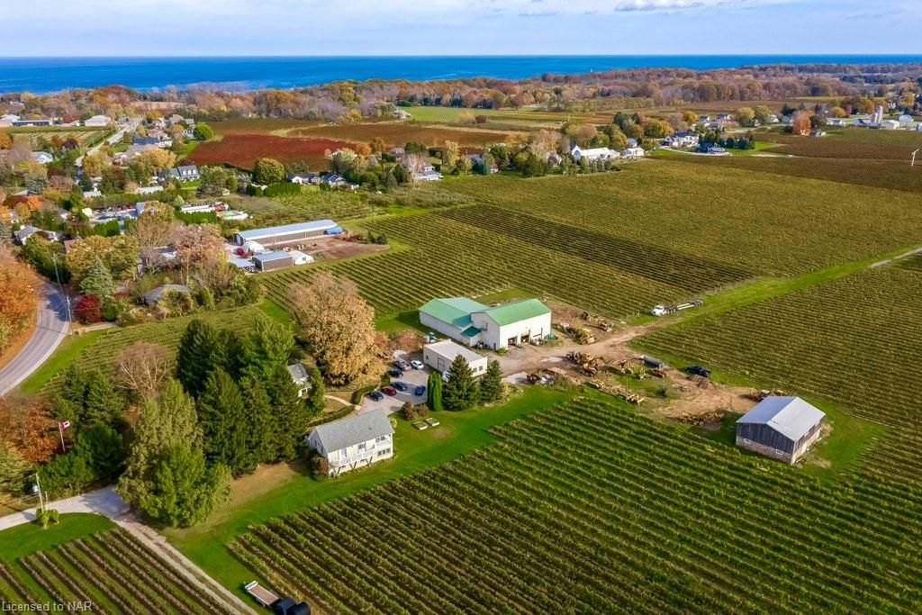 2165+ FOUR MILE CREEK Road Niagara-on-the-Lake Ontario L0S 1J0