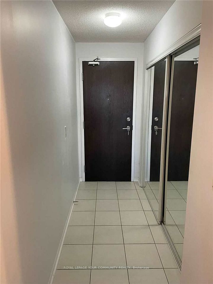 #401 - 75 King William Crescent, Richmond Hill, ON L4B 0C1