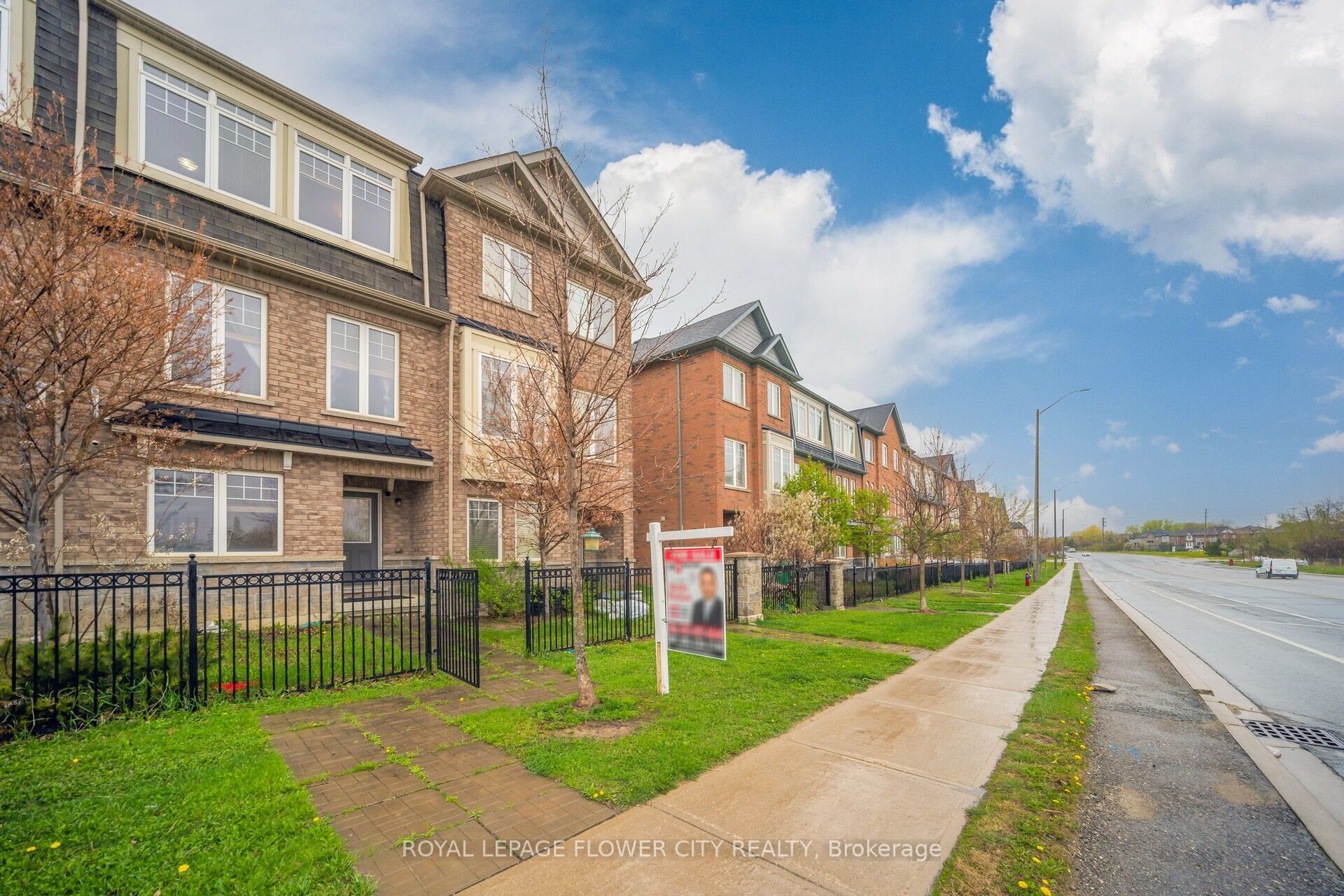 82 Magdalene Crescent