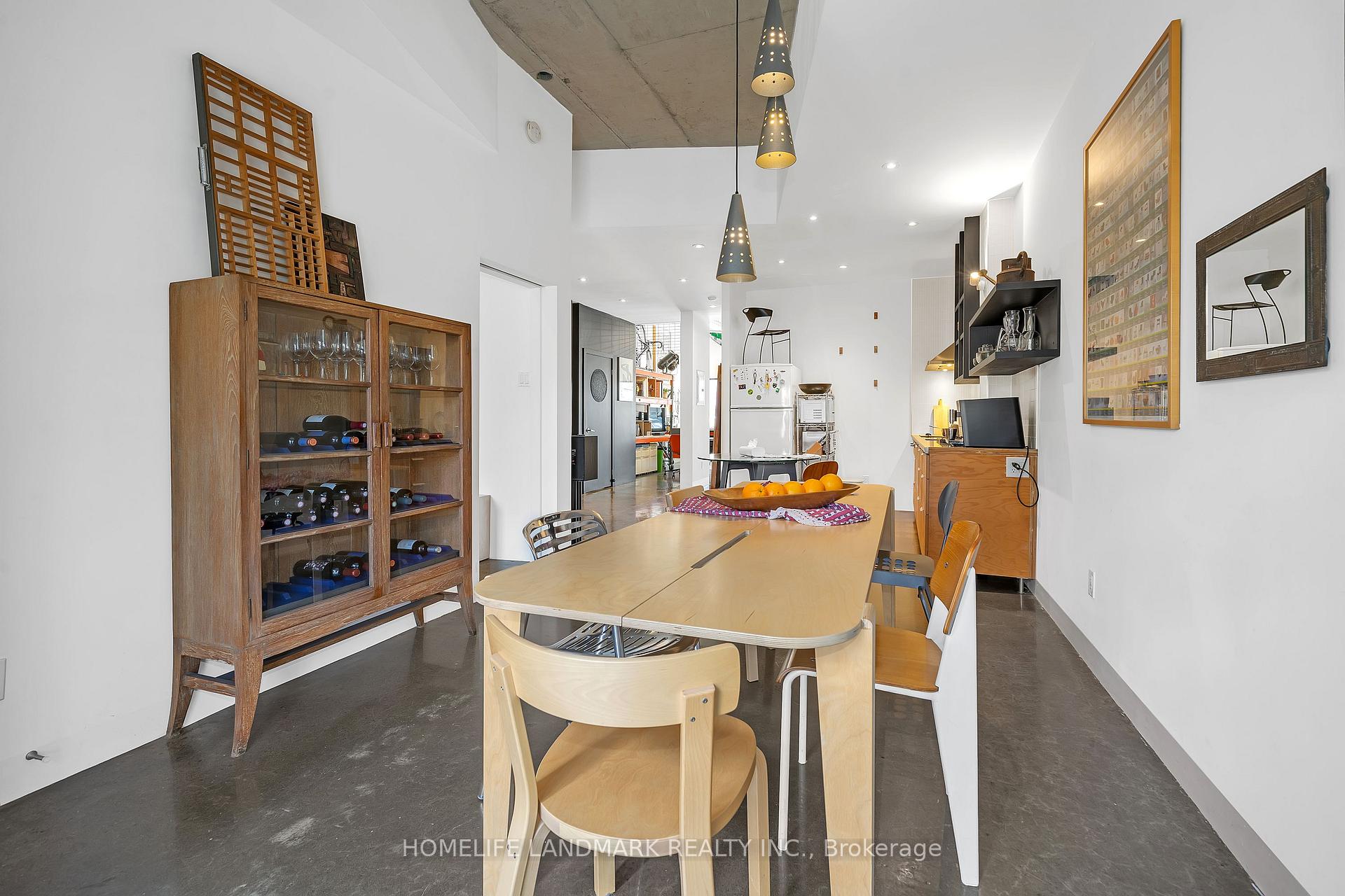 2 Bedrooms Condo at 2351 Kennedy,  Toronto For sale