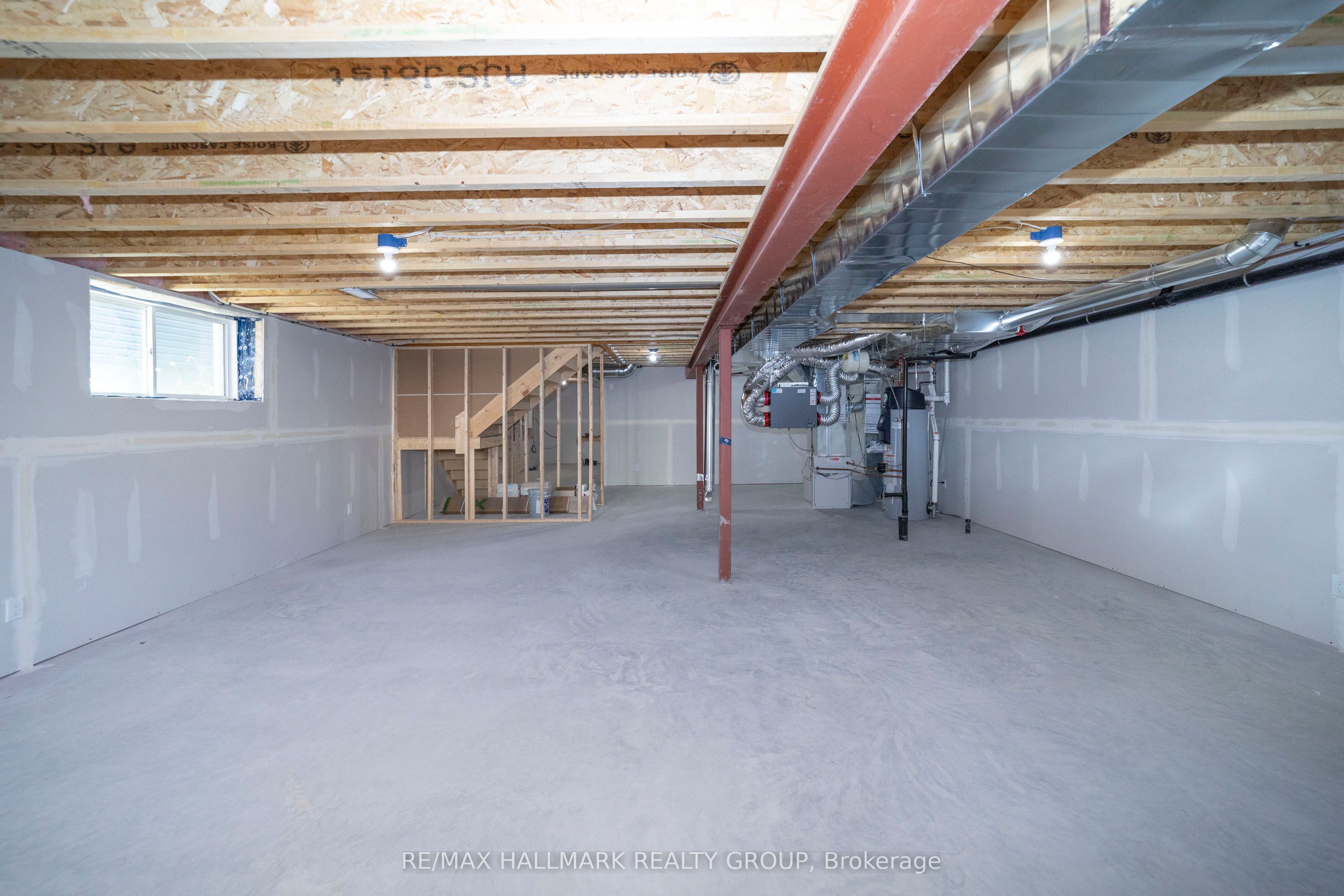 1264 Diamond Street, Clarence-Rockland, ON K4K 0M5