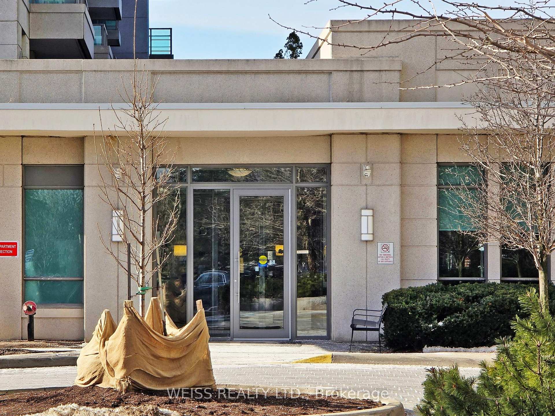 3 Bedrooms Condo at 88 Promenade, Vaughan For sale