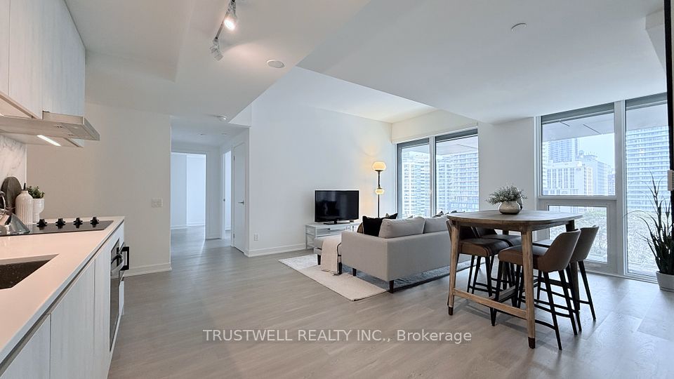 8 Wellesley