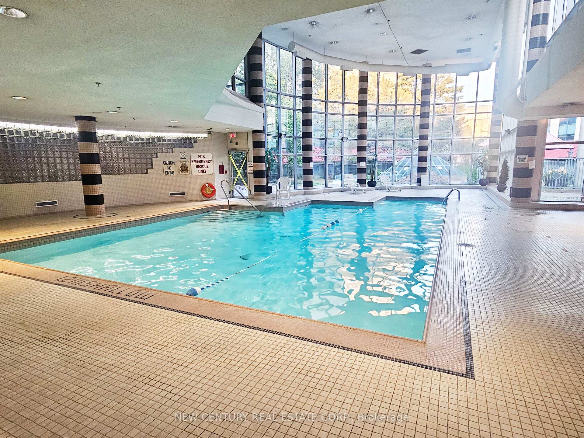 2 Bedrooms Condo at 1470 Midland,  Toronto For sale