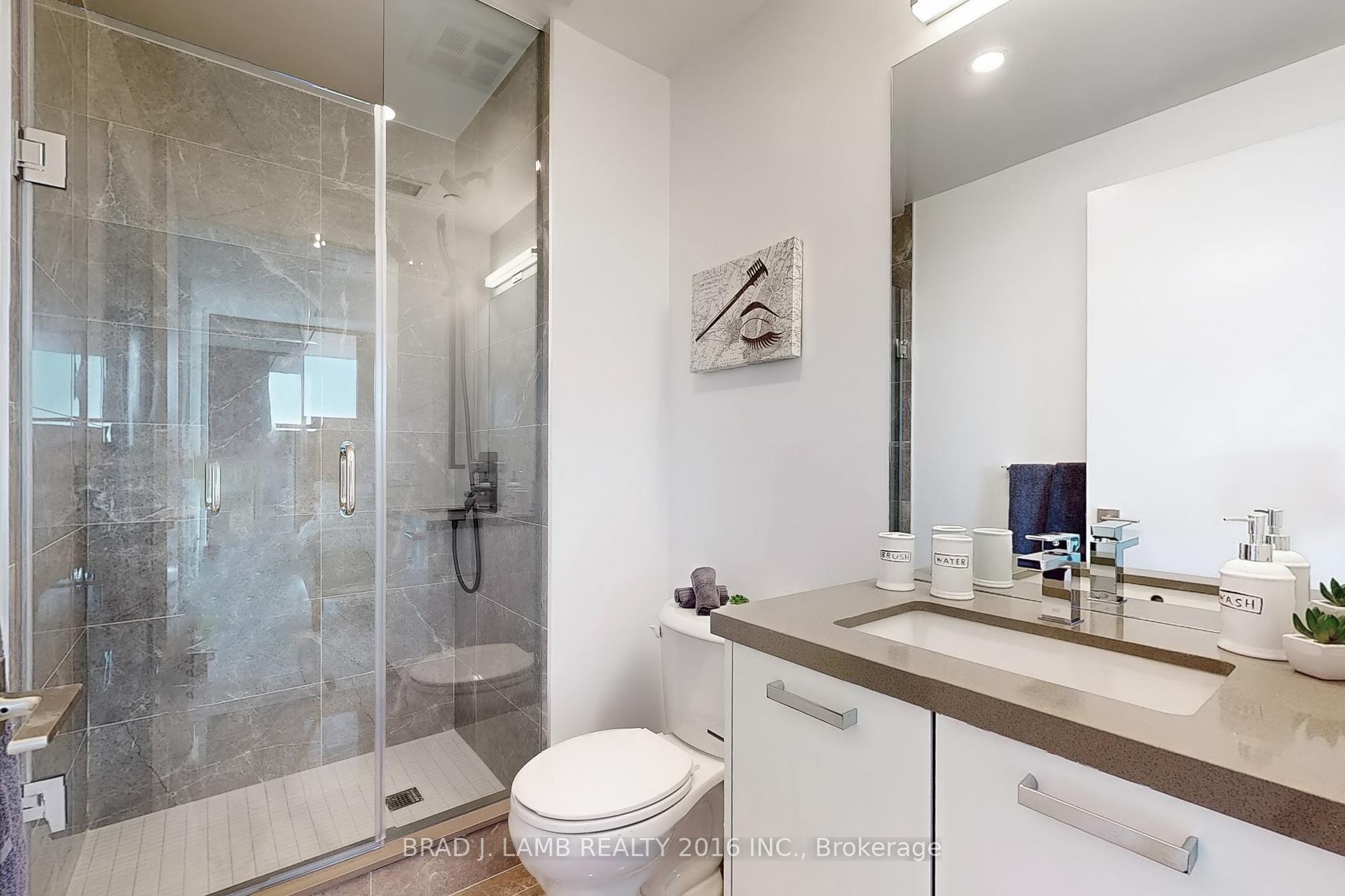 2 Bedrooms Condo at 195 McCaul, Toronto For sale