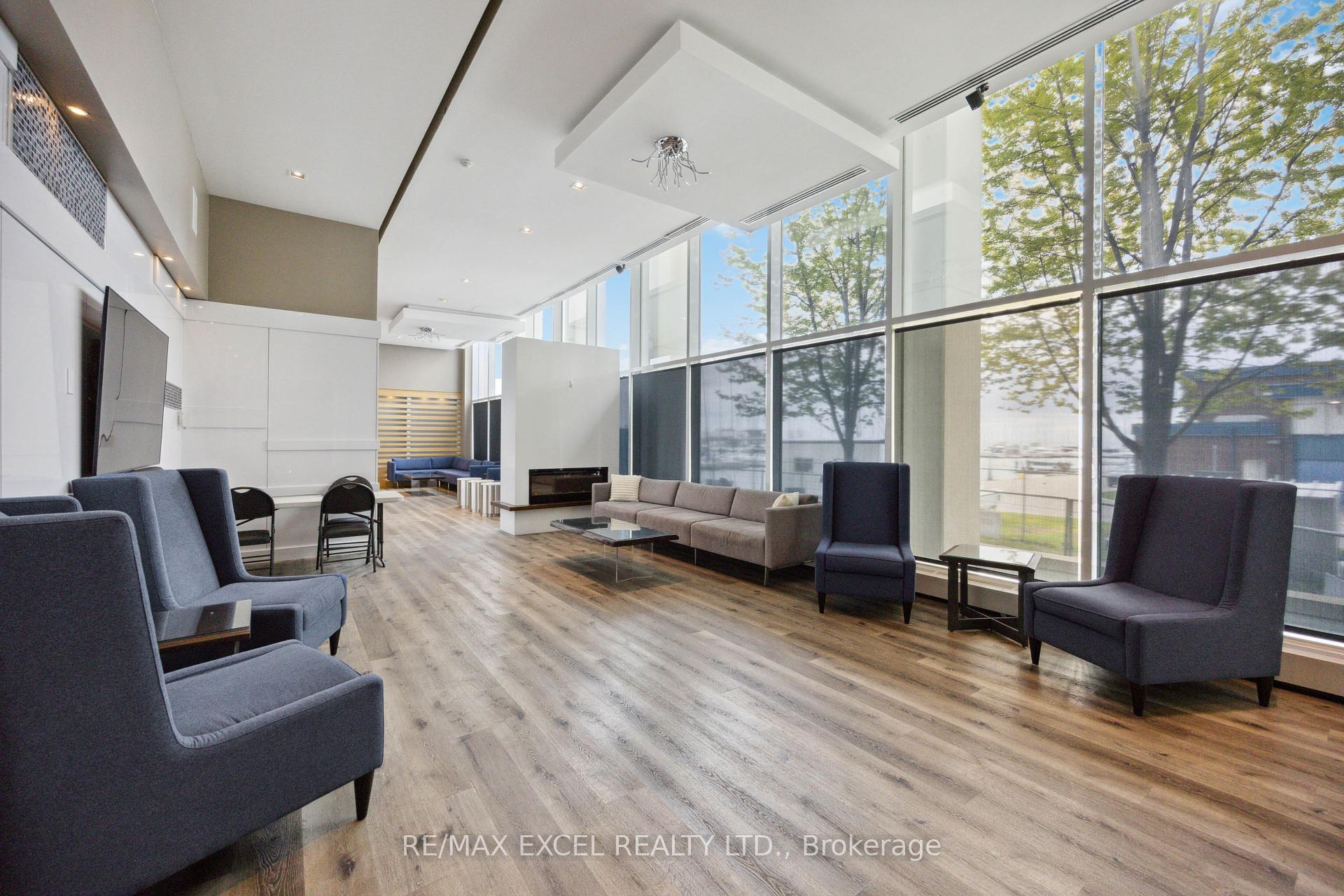 2 Bedrooms Condo at 90 Stadium, Toronto For sale