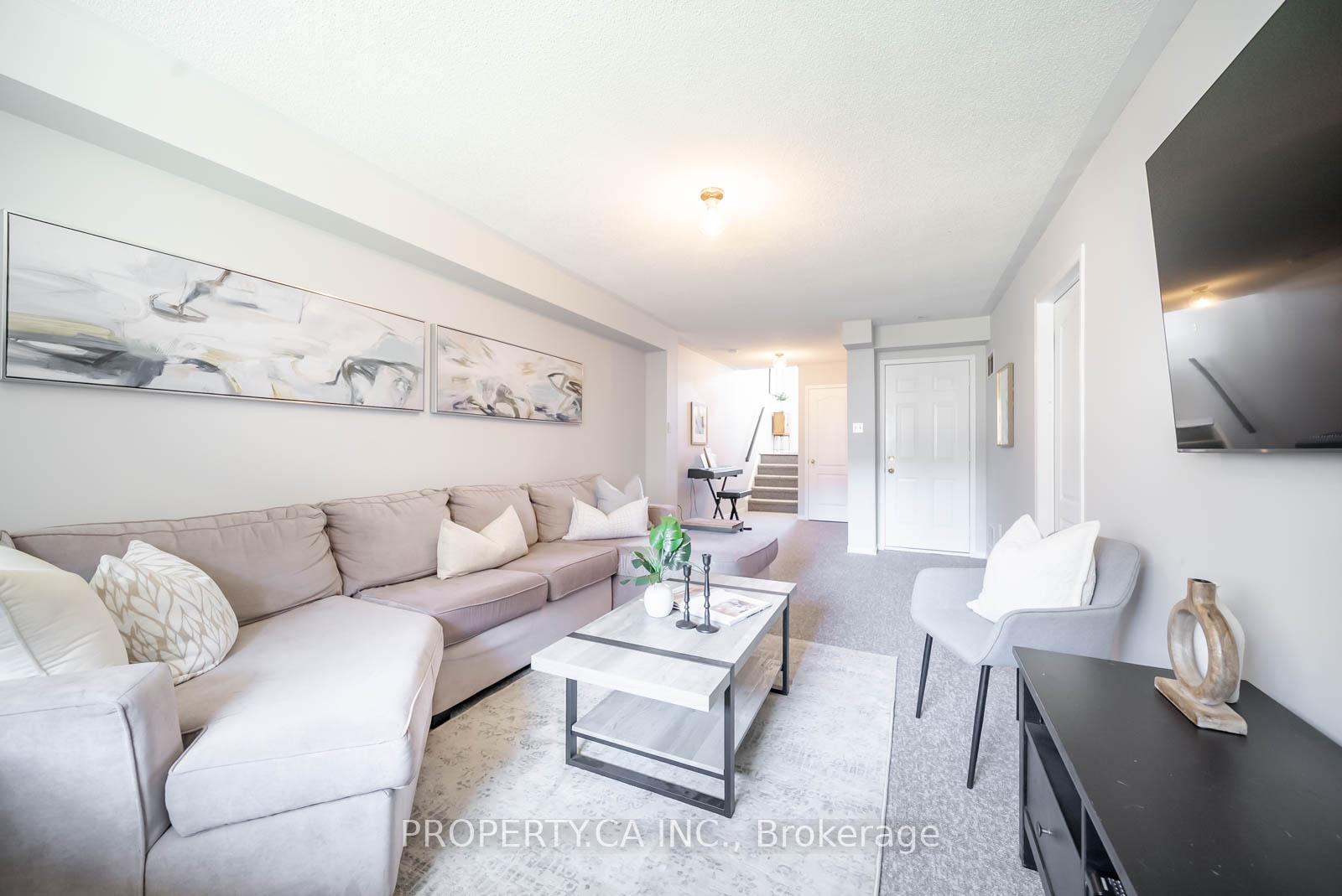 3 Bedrooms Condo at 601 Shoreline, Mississauga For sale