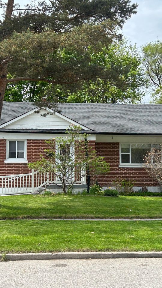 82 Admiral