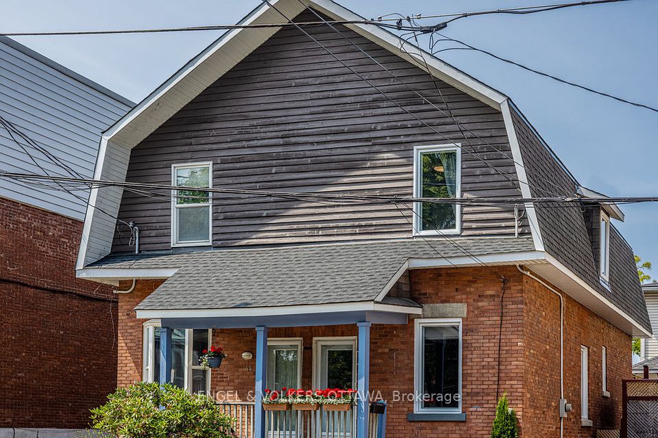 42 Carlyle