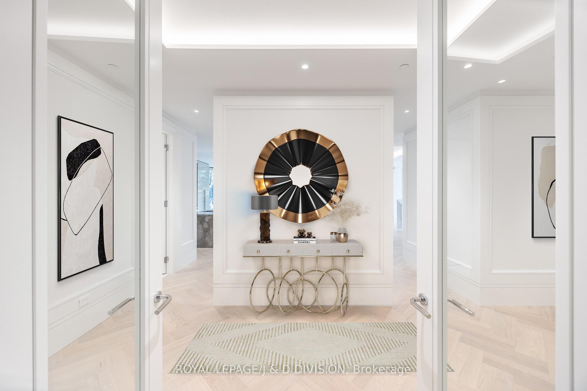 2 Bedrooms Condo at 7 Dale,  Toronto For sale