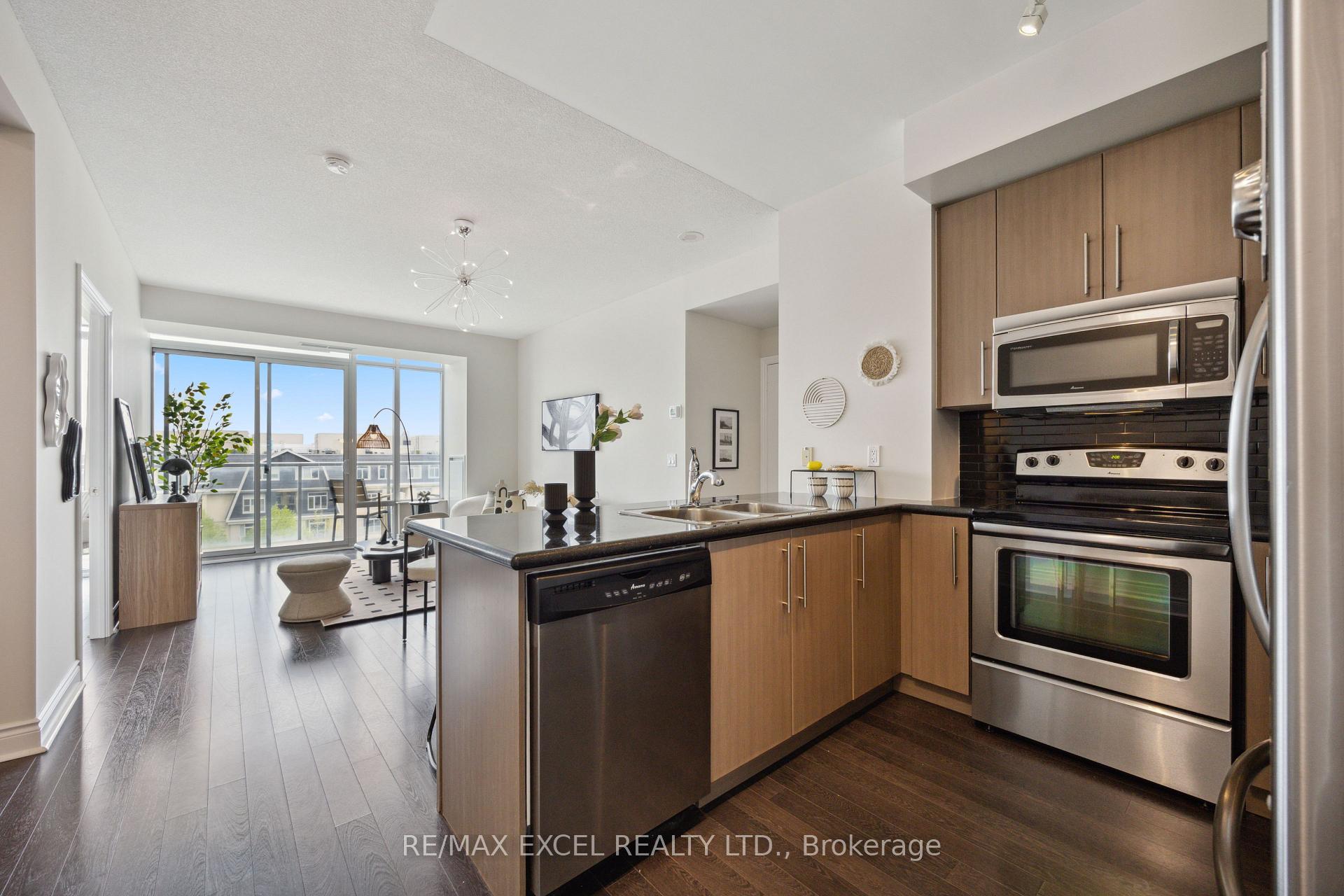 2 Bedrooms Condo at 90 Stadium, Toronto For sale