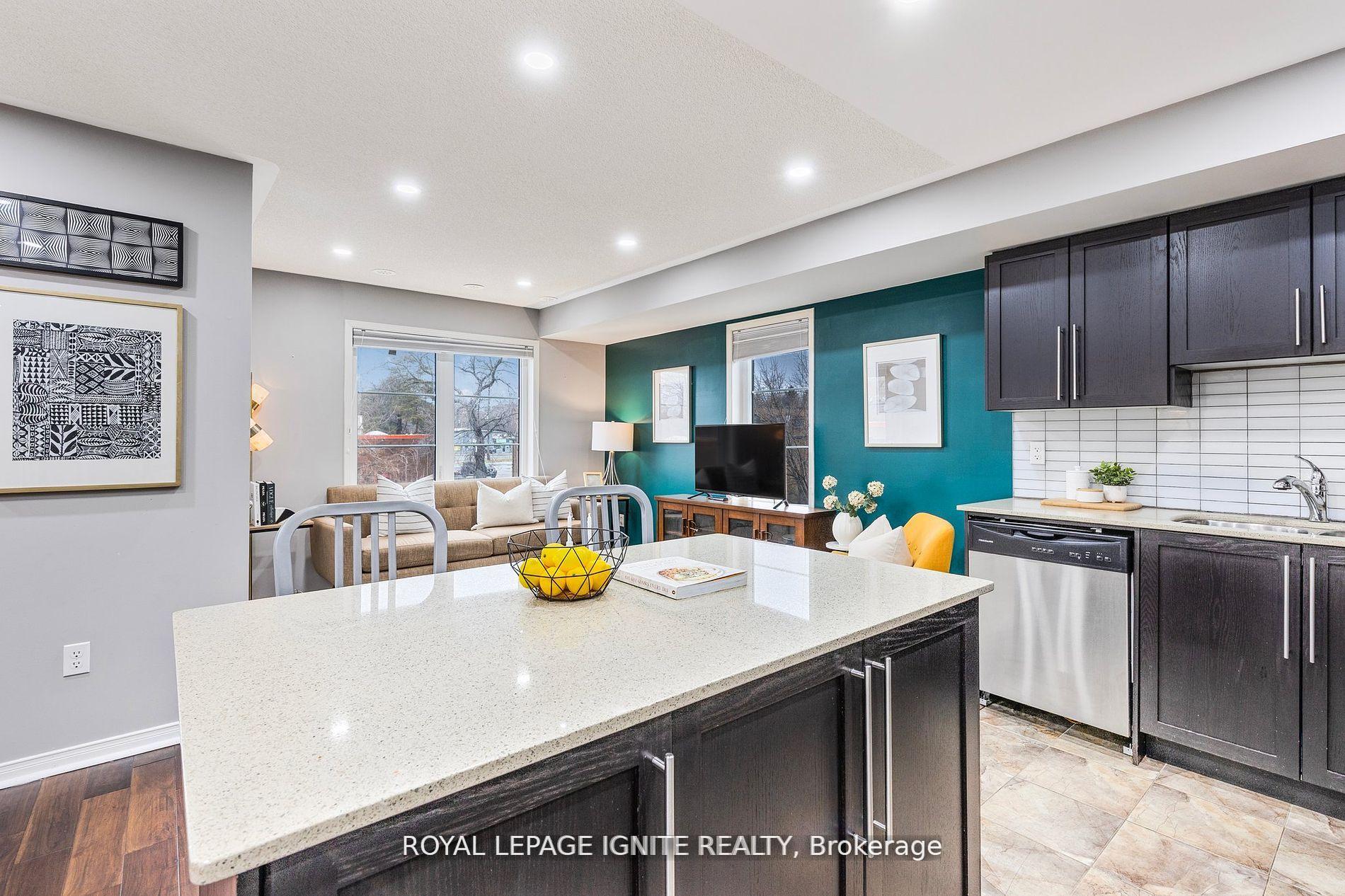 2 Bedrooms Condo at 6063 Kingston, Toronto For sale