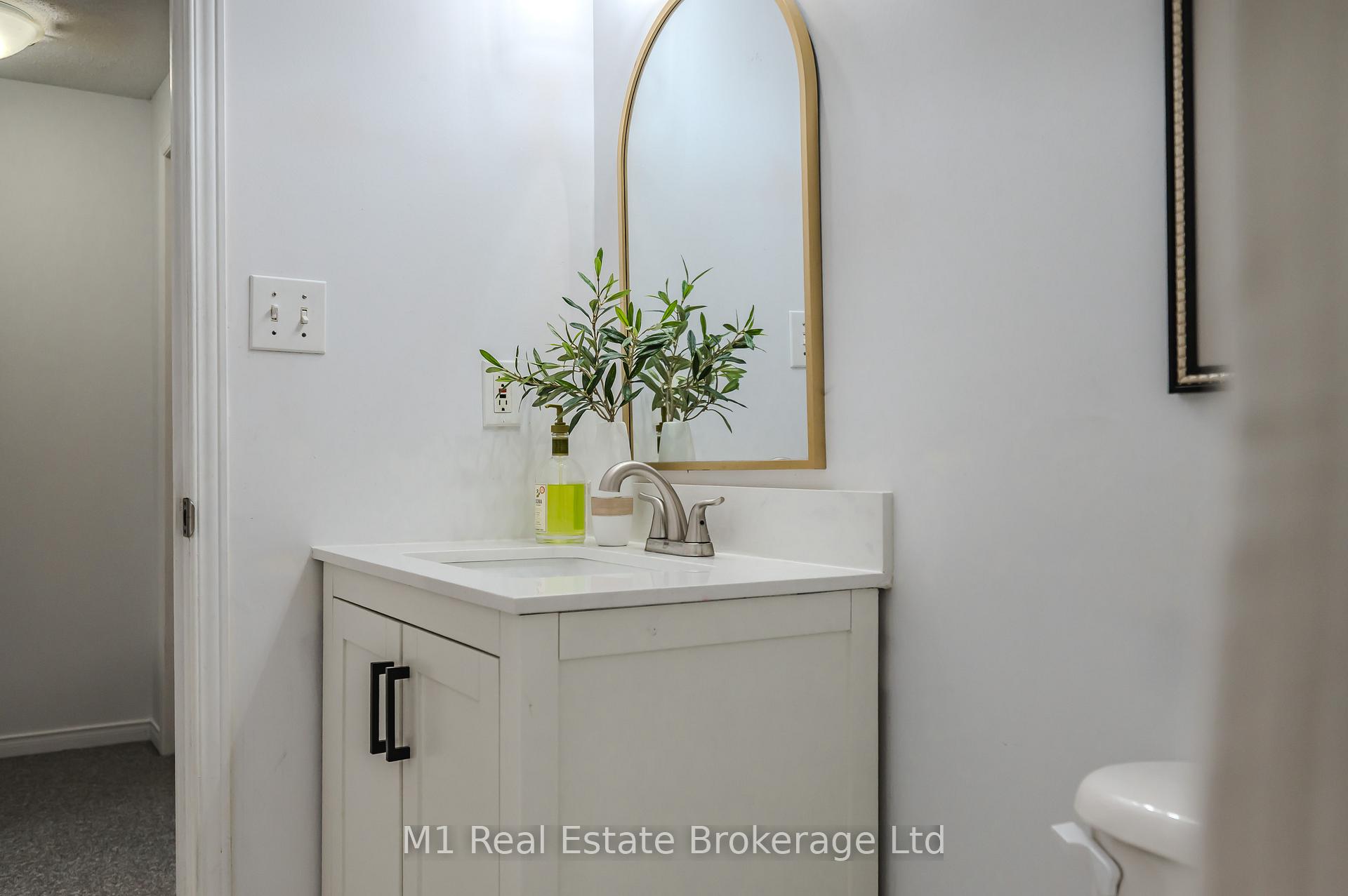 30 Imperial Road S 47
