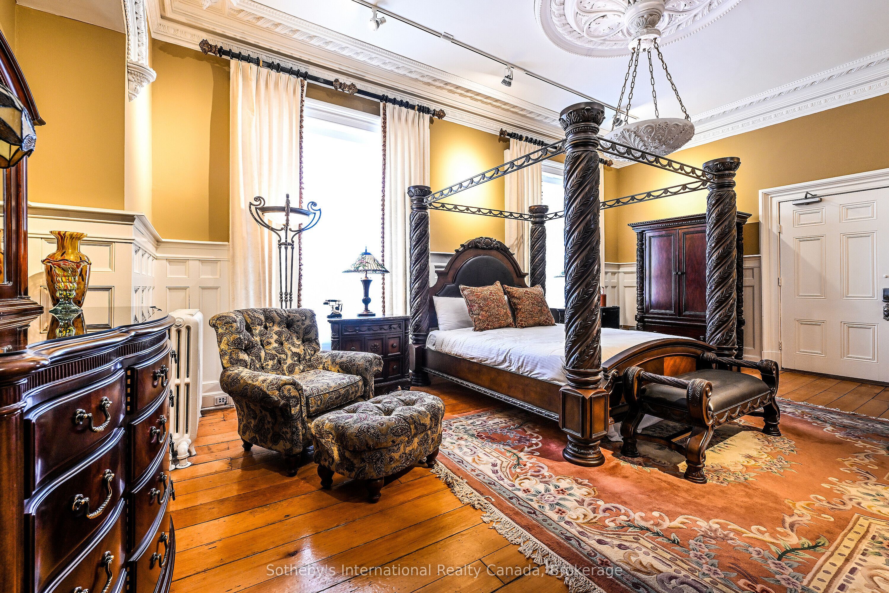 109 St. Paul Crescent