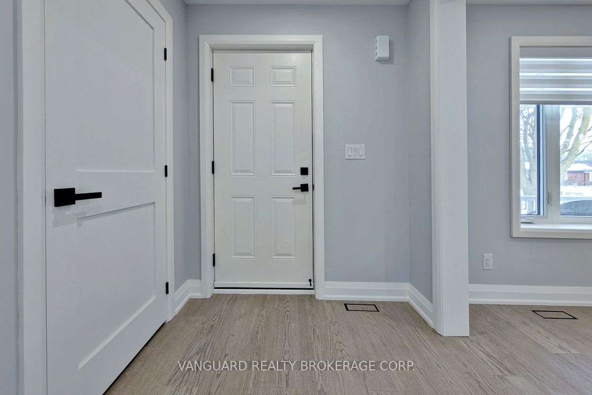 14 Bradfield Avenue