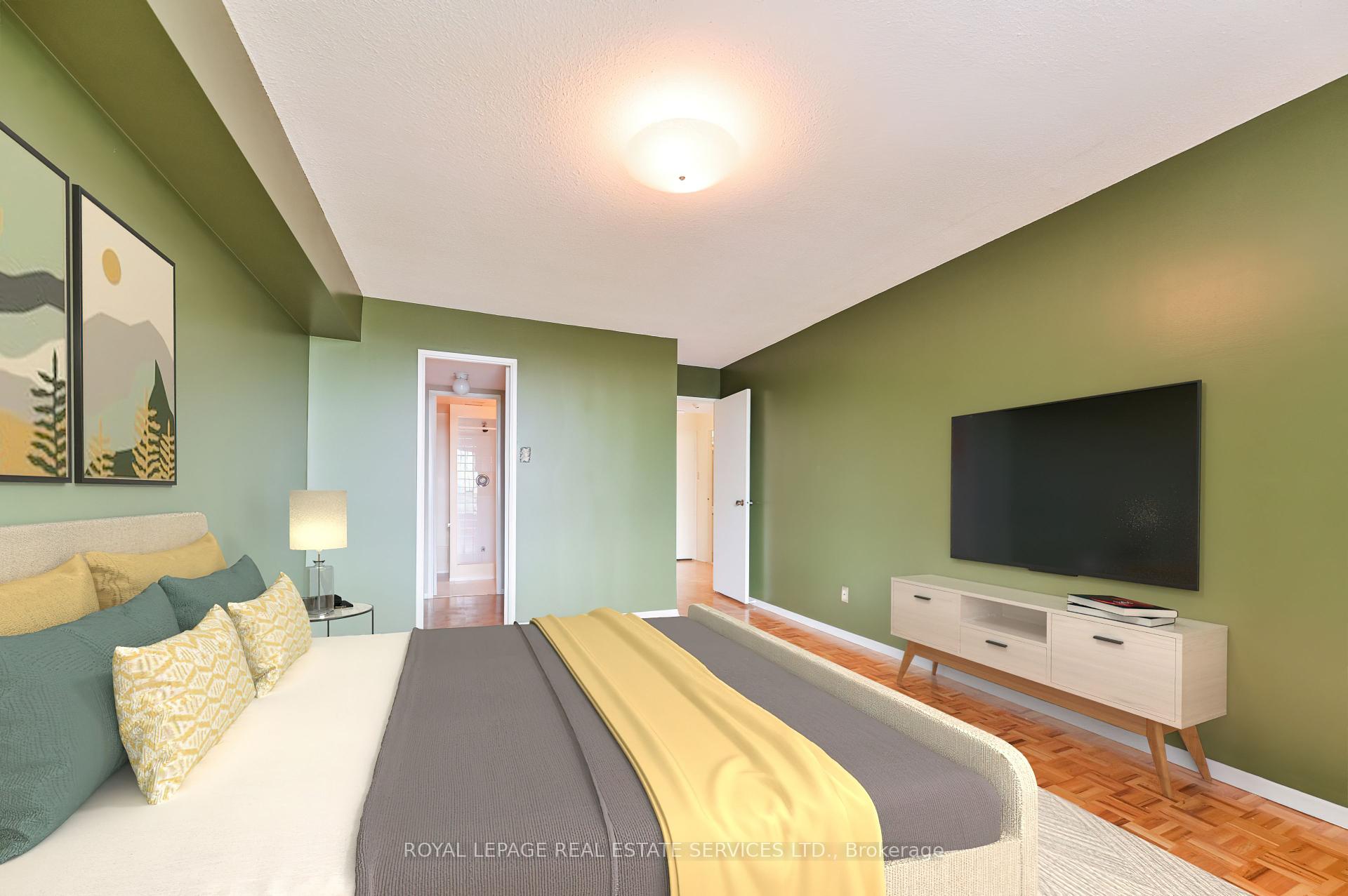 2 Bedrooms Condo at 284 Mill, Toronto For sale