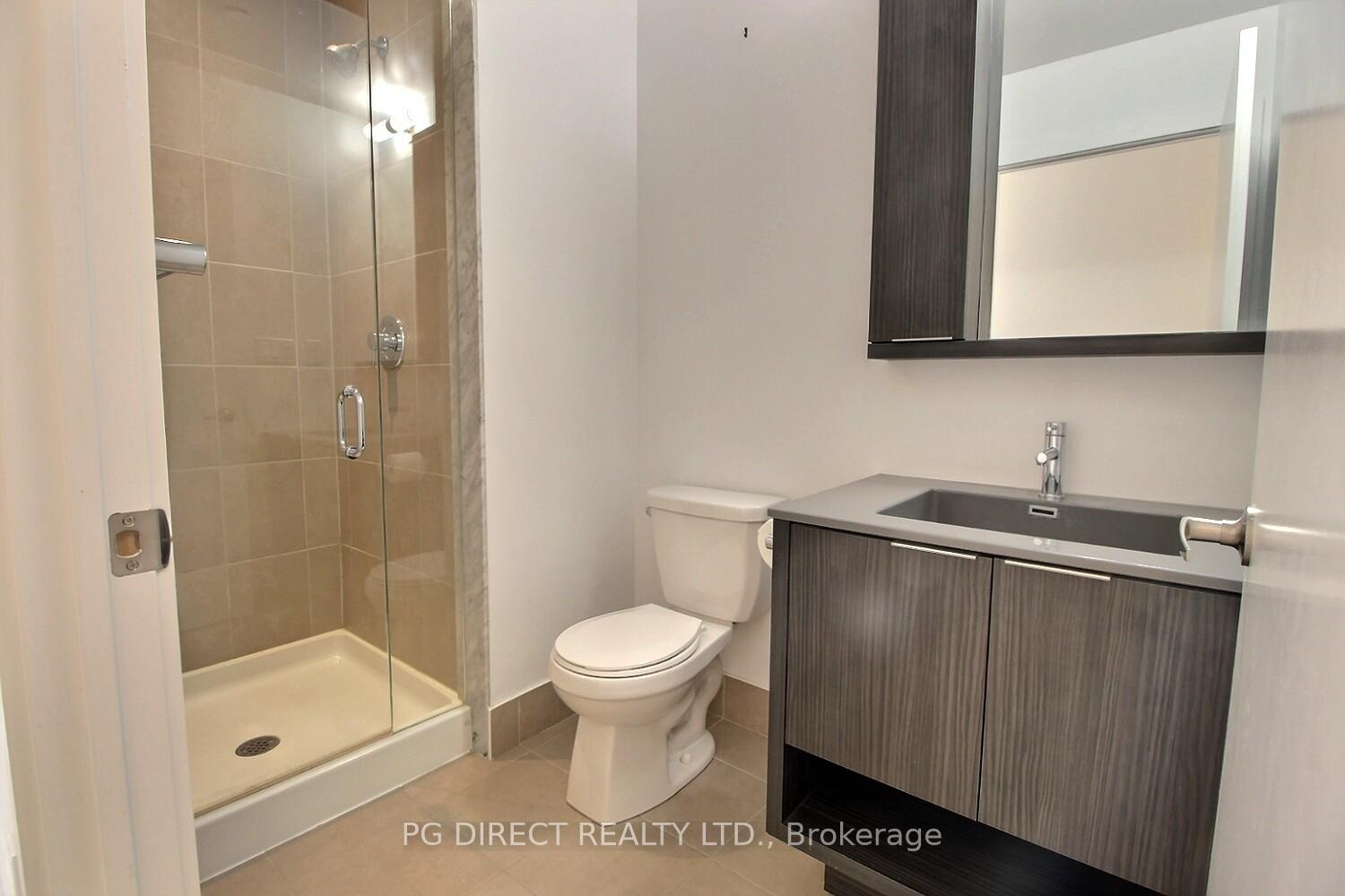 2 Bedrooms Condo at 99 The Donway, Toronto For sale