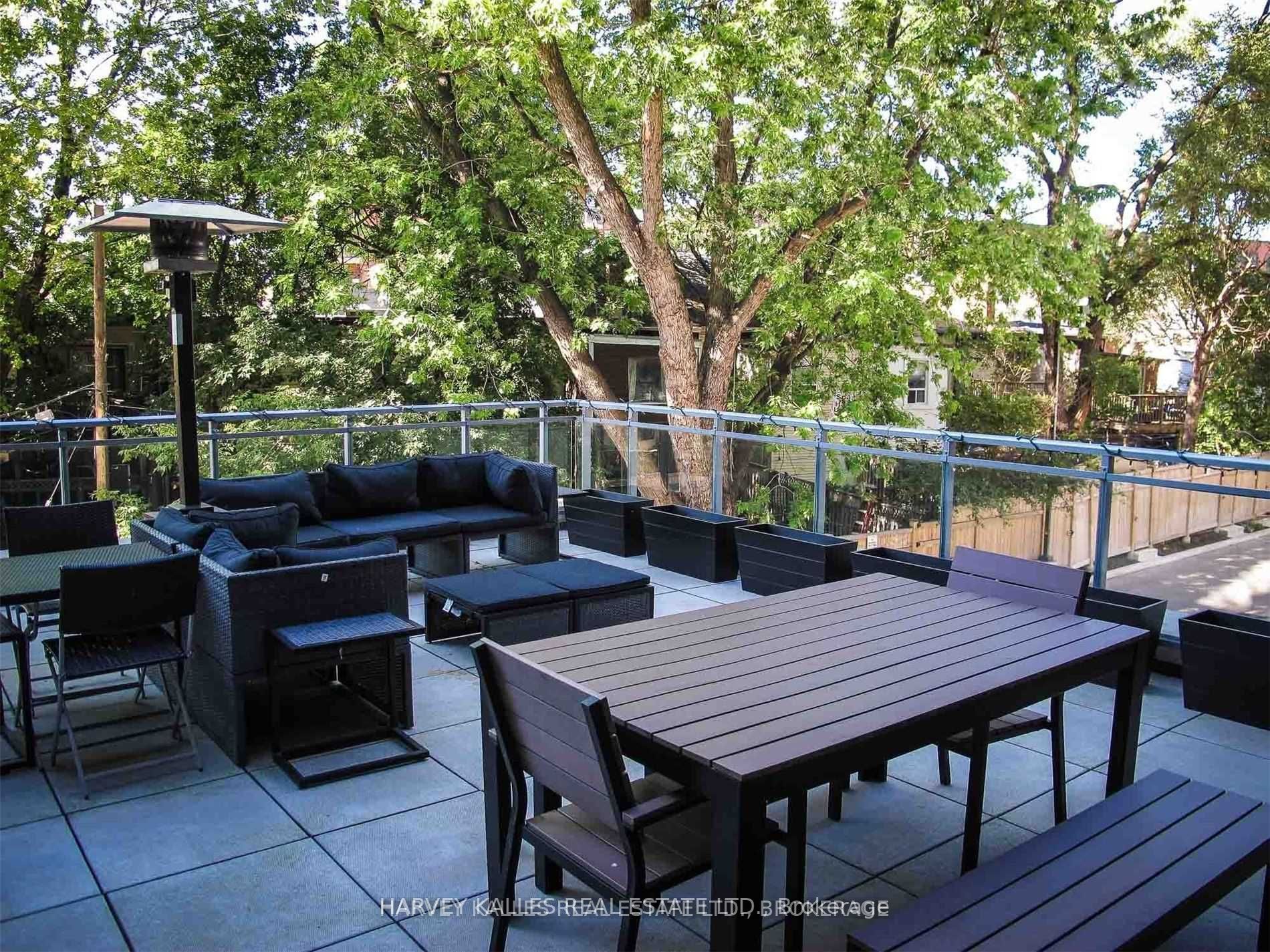 510 King Street E 213