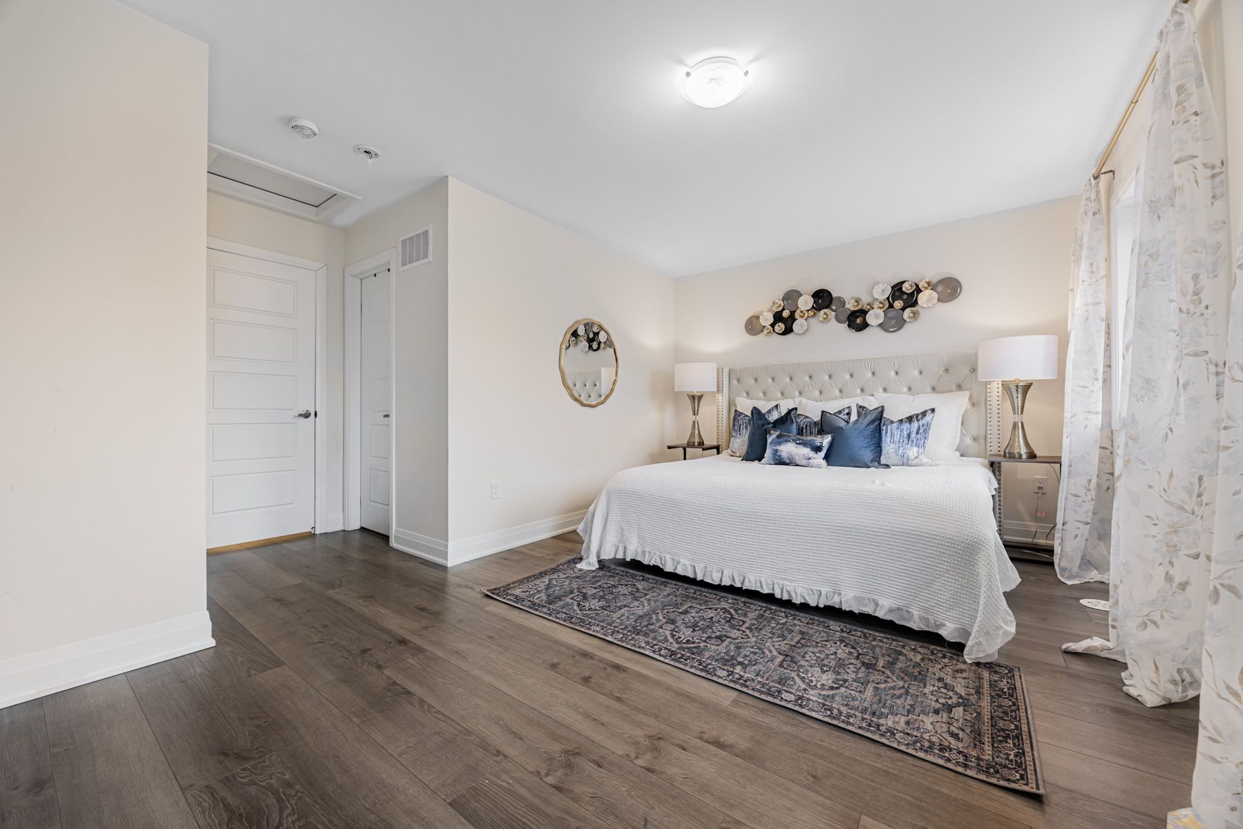 250 Finch Avenue 22