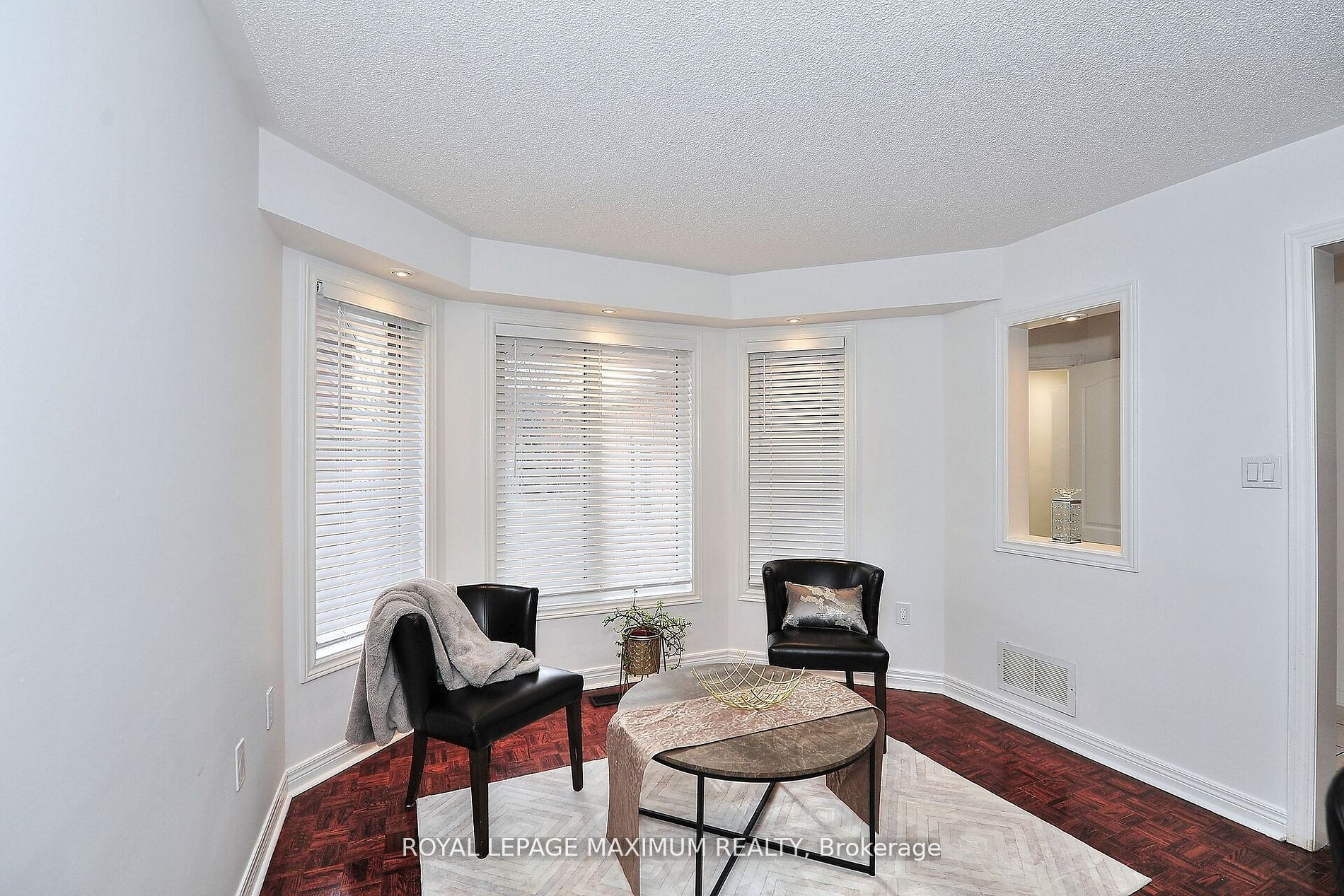 141 Panorama Crescent, Vaughan, ON L4H 1J9