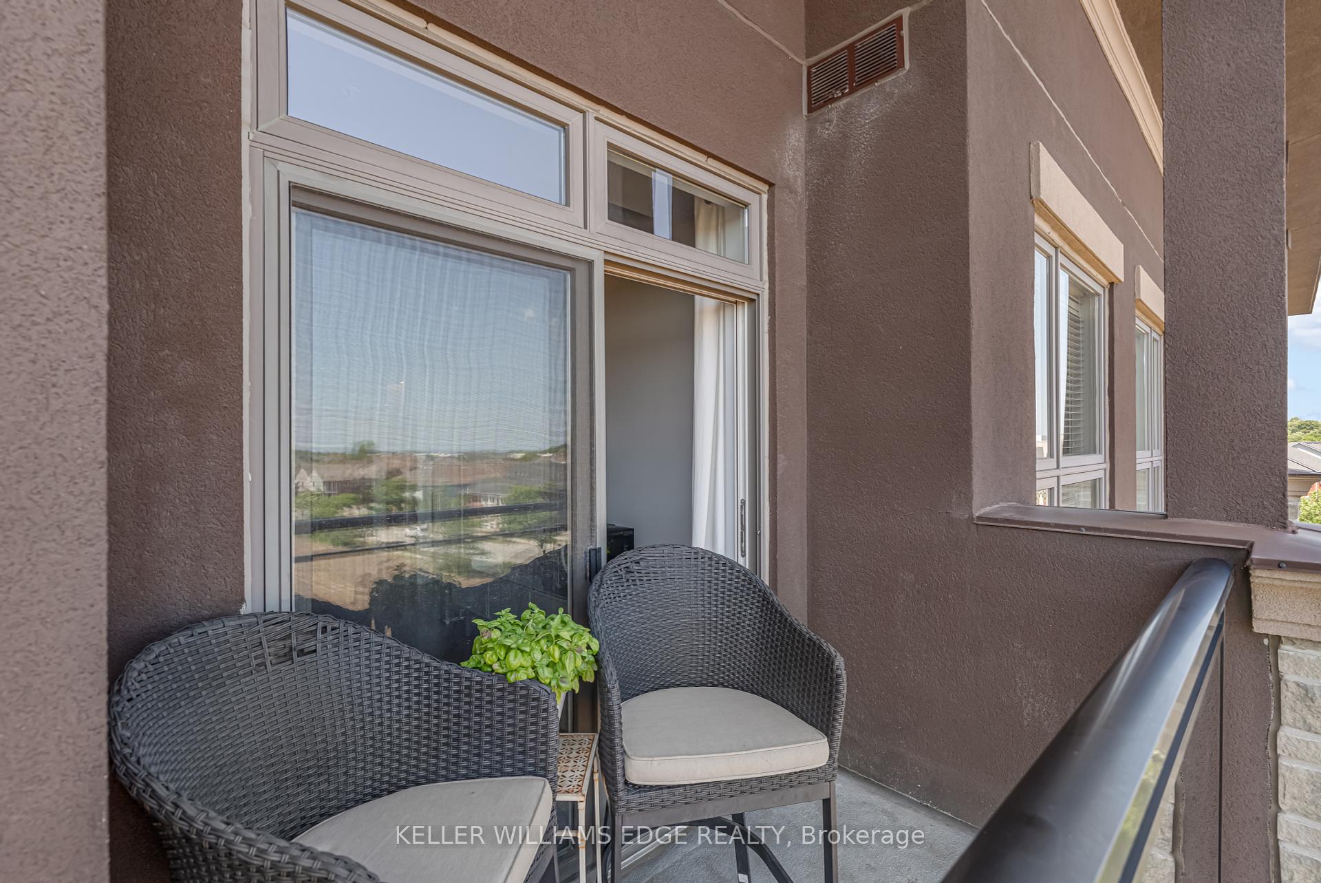 1 Bedroom Condo at 5010 Corporate, Burlington For sale