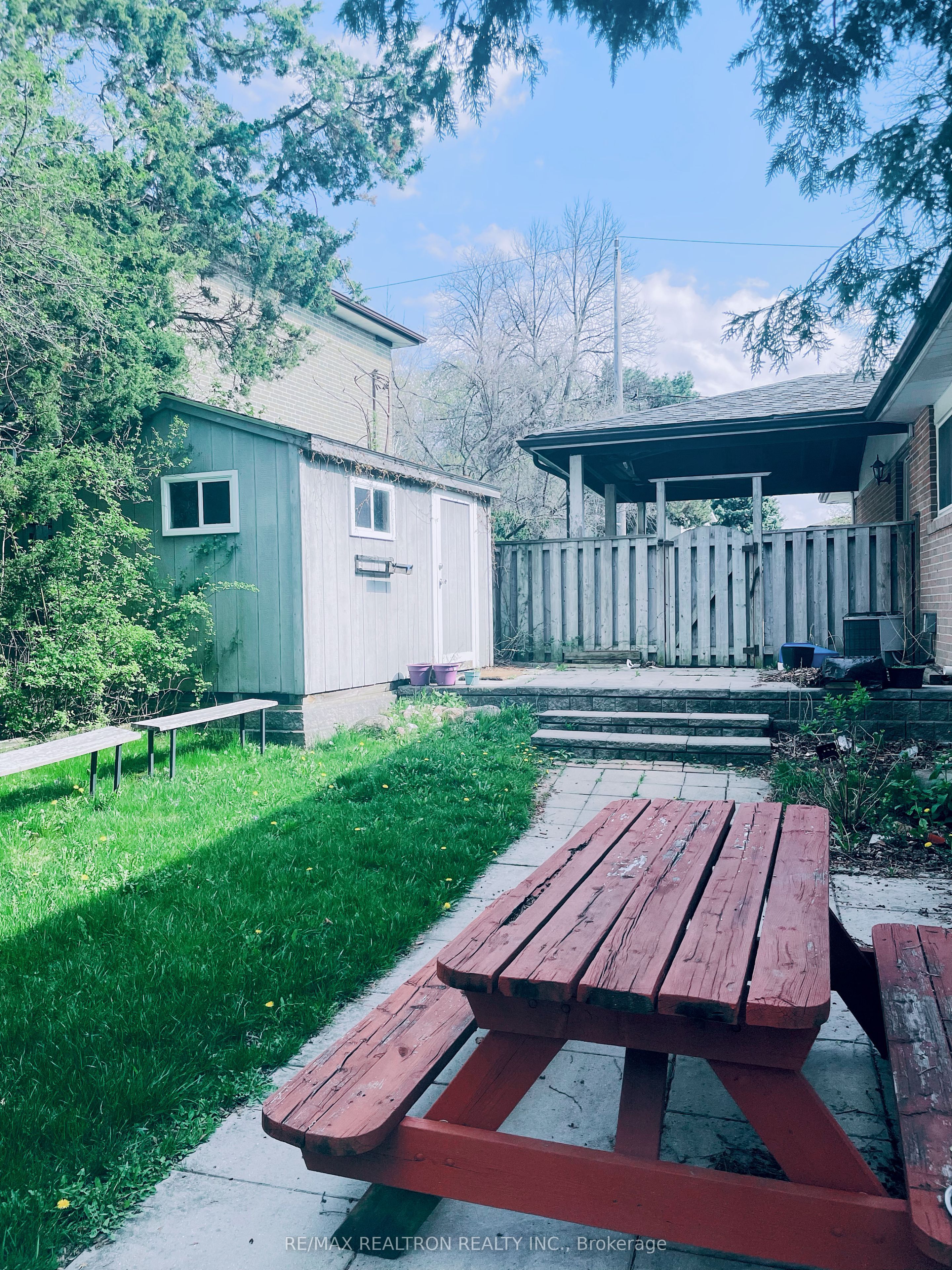 16 Trailside Drive