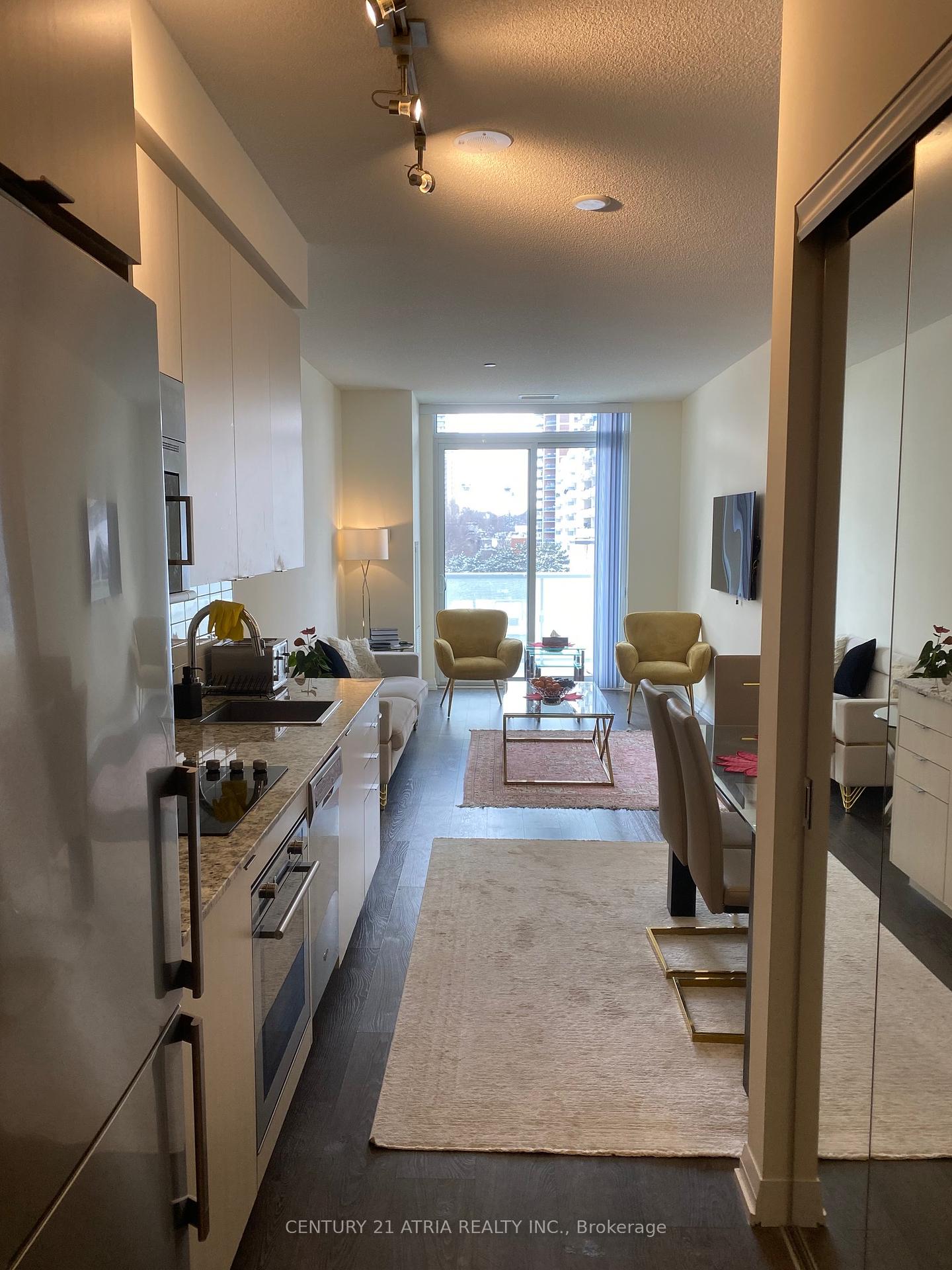 2 Bedrooms Condo at 101 Erskine, Toronto For sale