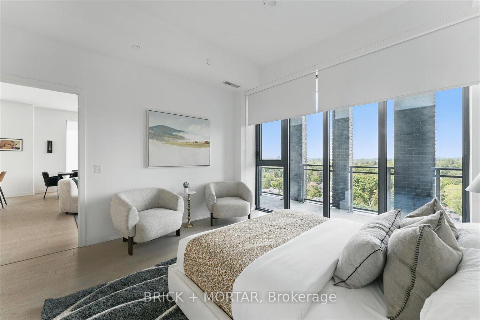 3 Bedrooms Condo at 1 Hillsdale, Toronto For sale