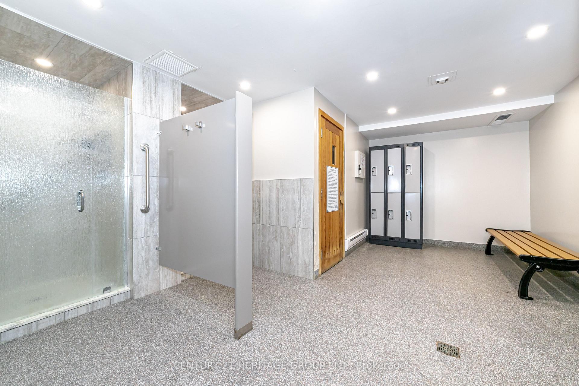 2 Bedrooms Condo at 10 Dean Park, Toronto For sale