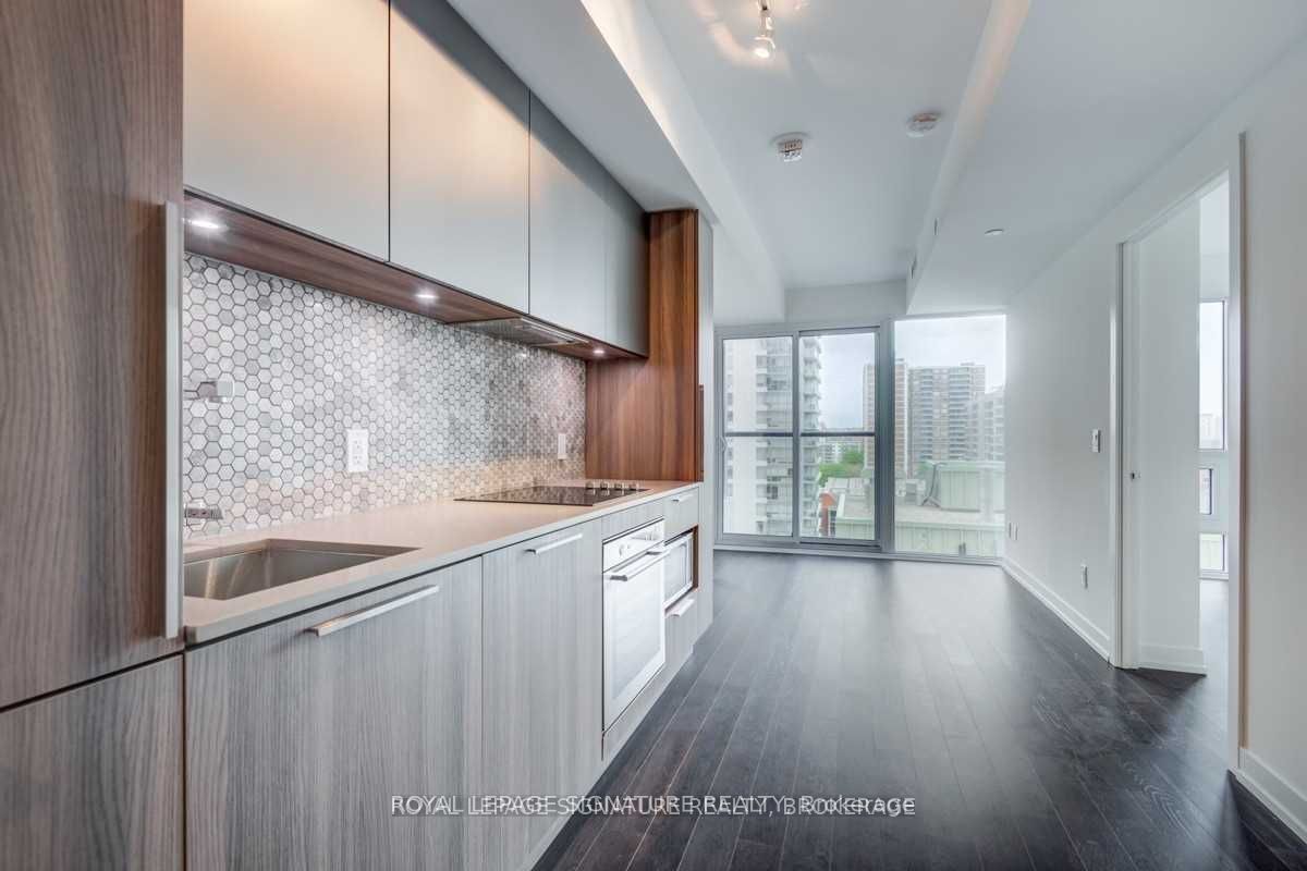 85 Wood Street, #3905