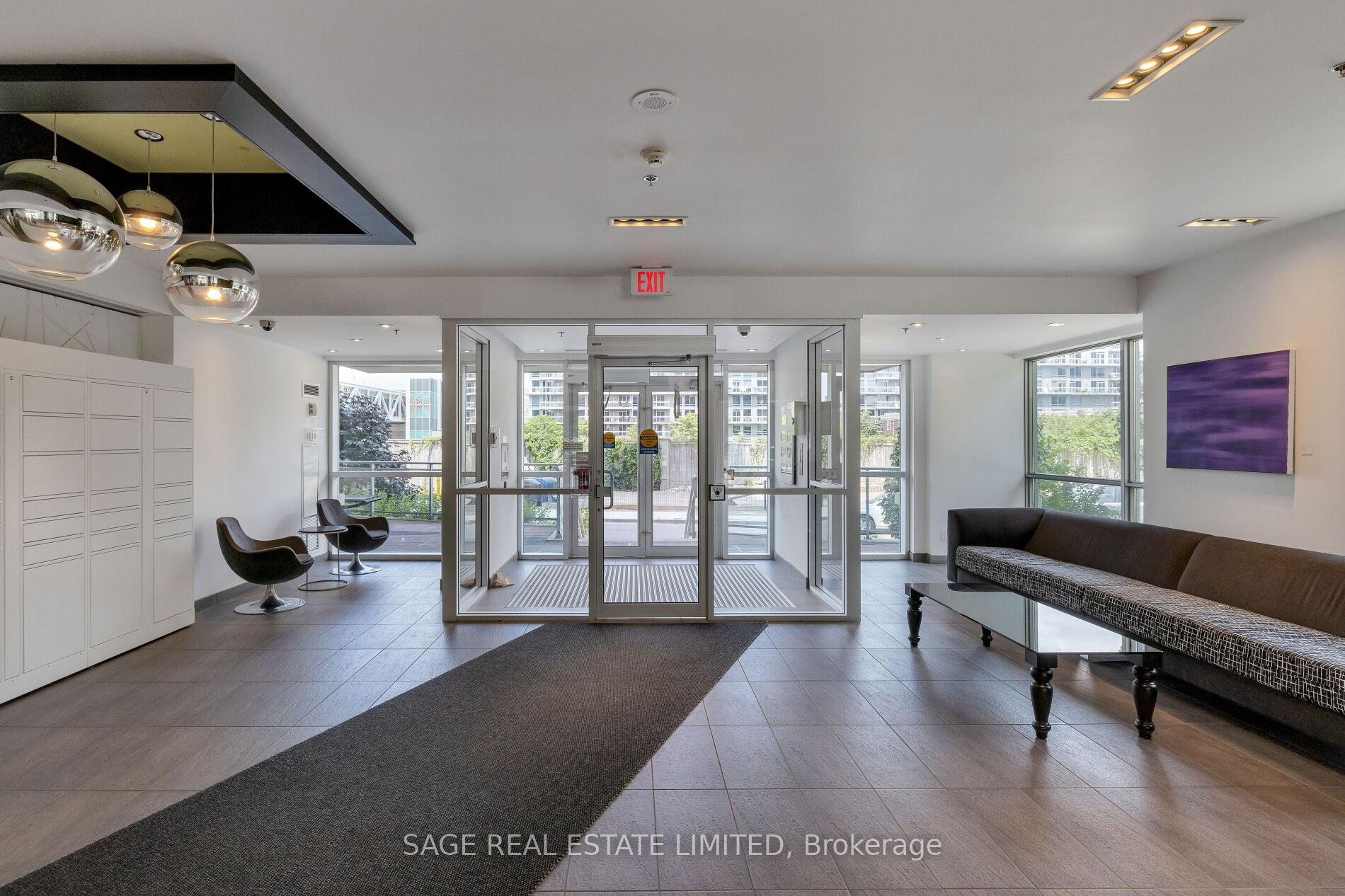 2 Bedrooms Condo at 100 Western Battery, Toronto For sale