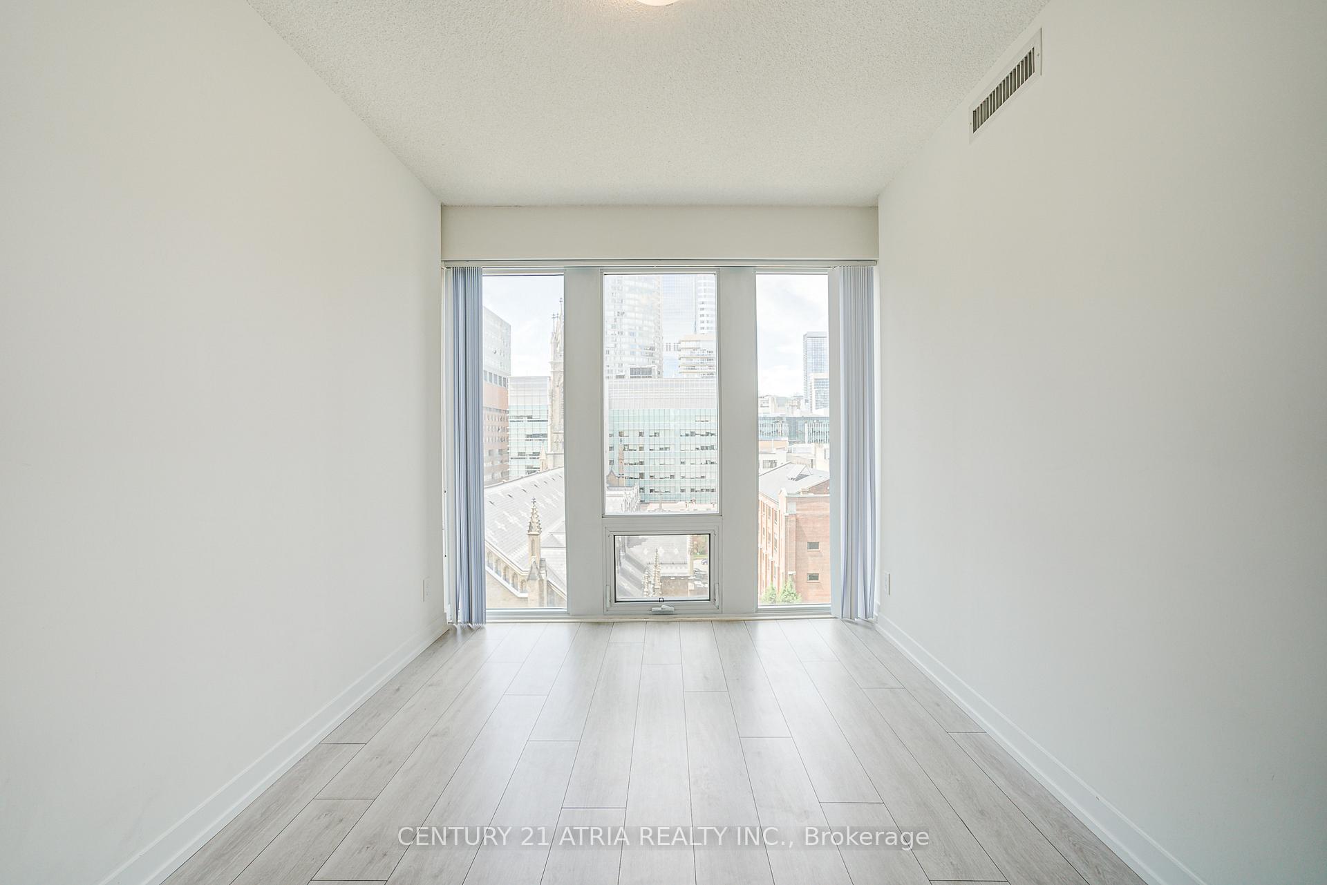 2 Bedrooms Condo at 60 Shuter, Toronto For sale