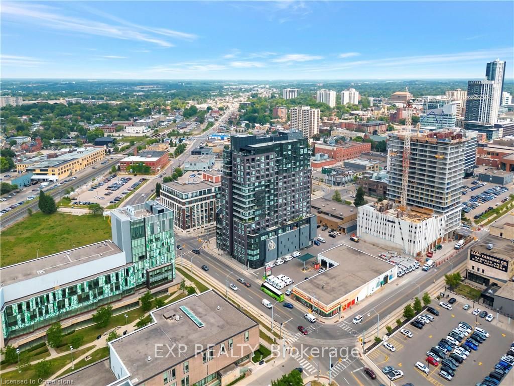 1 Victoria Street S, #1001