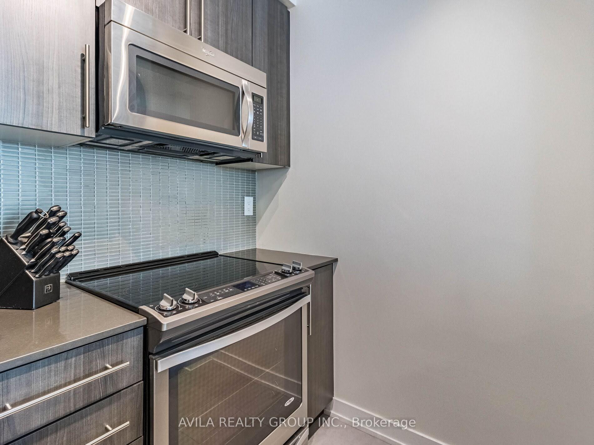 1 Bedroom Condo at 4011 Brickstone, Mississauga For sale