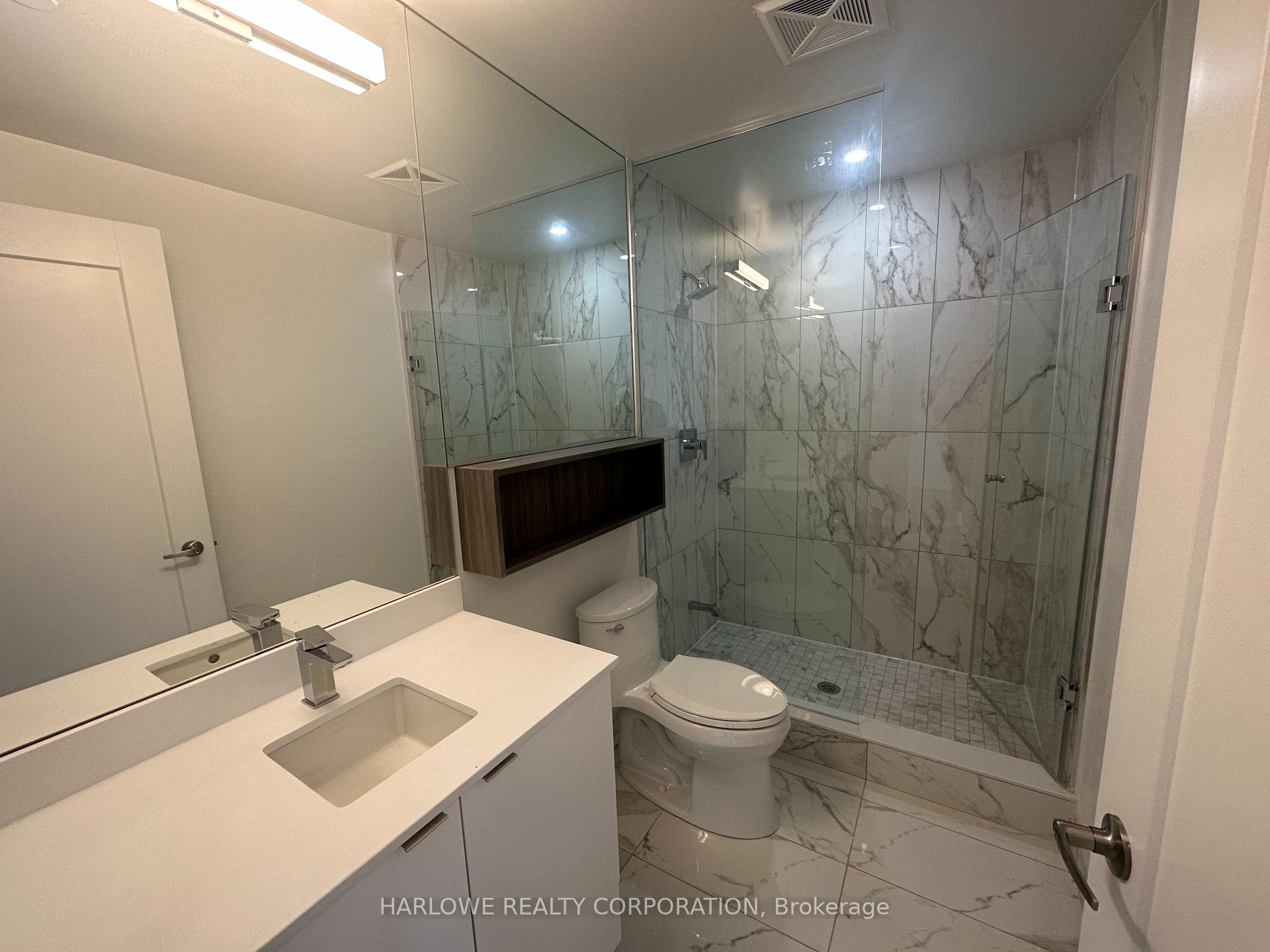 5 Bedrooms Condo at 60 Princess,  Toronto For sale