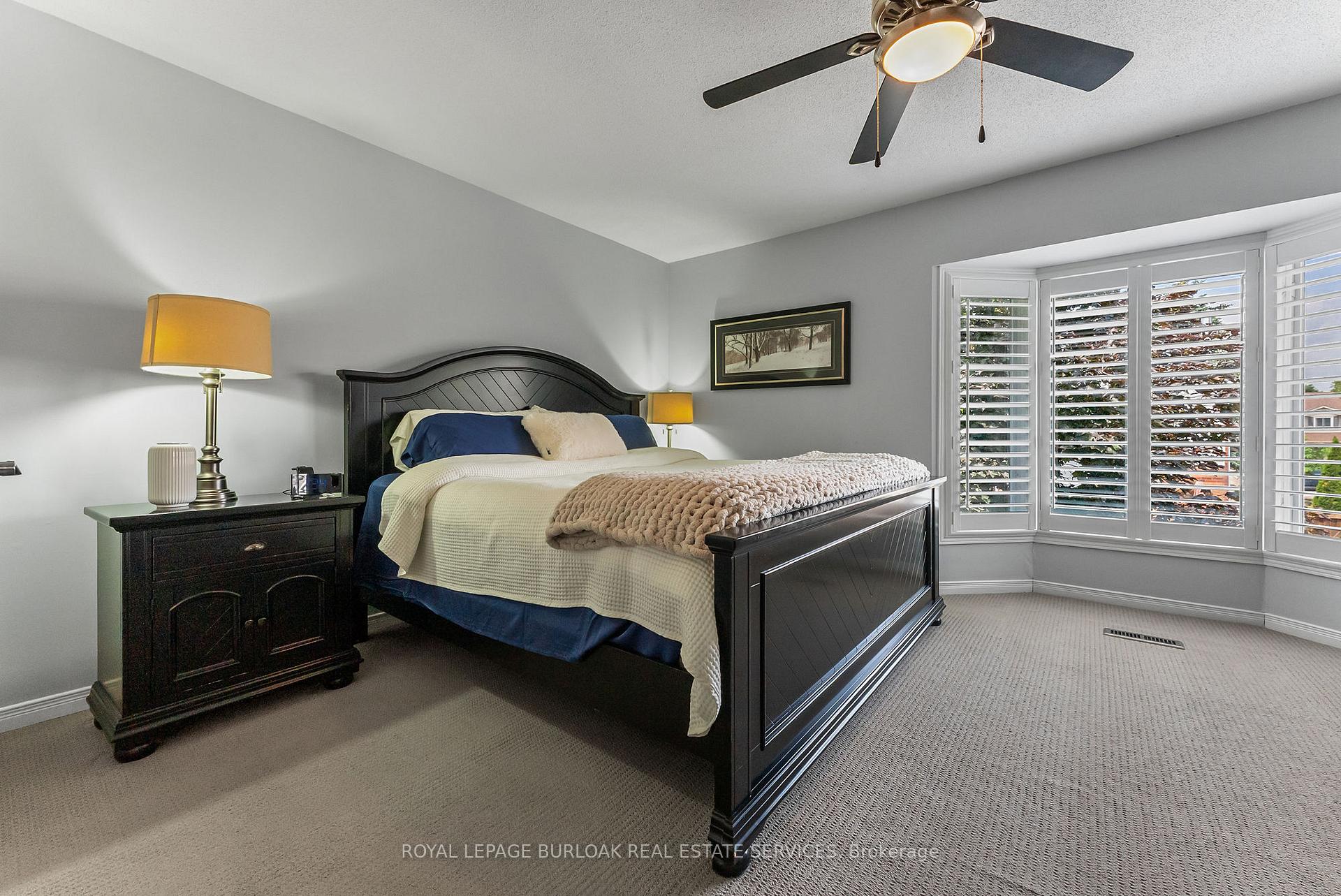 3 Bedrooms Condo at 2025 Cleaver, Burlington For sale