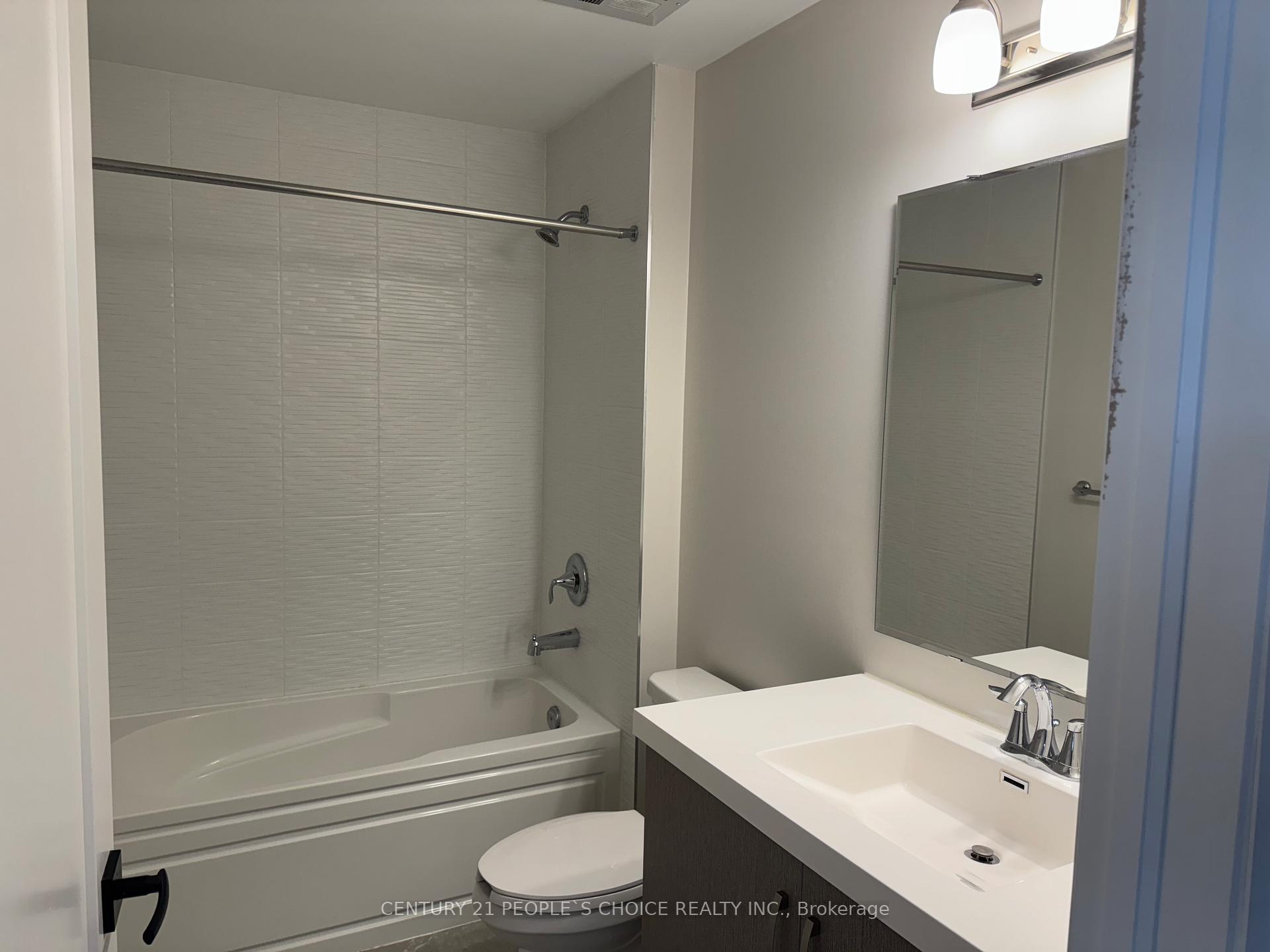 2 Bedrooms Condo at 102 Grovewood Common, Oakville For sale