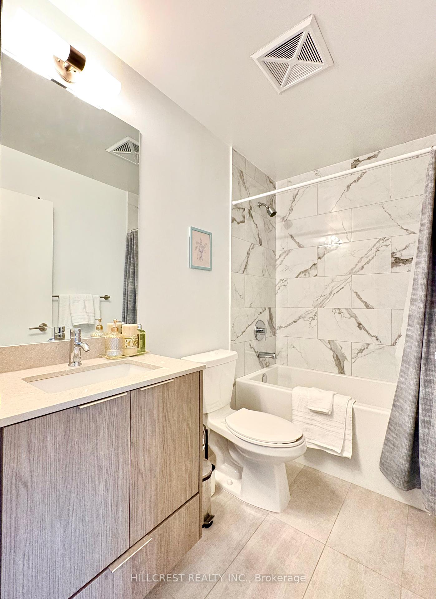 2 Bedrooms Condo at 36 Forest Manor,  Toronto For sale